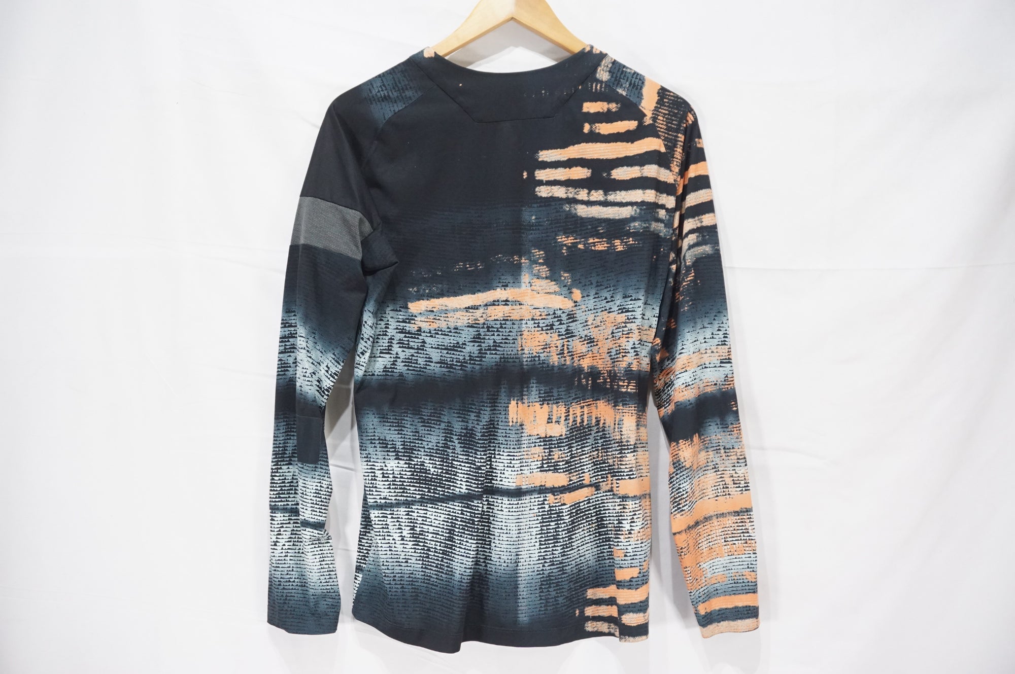 RAPHA 「ラファ」 TRAIL LONG SLEEVE TECHNICAL T-SHIRT Sサイズ ジャージ / AKIBA店