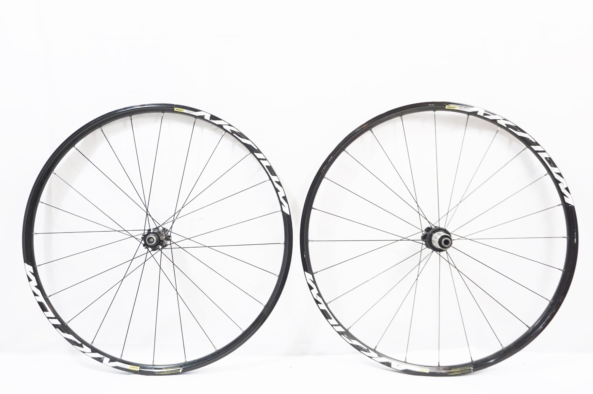 MAVIC 「マビック」 AKSIUM DISC シマノ11速 ホイールセット / バイチャリ世田谷店