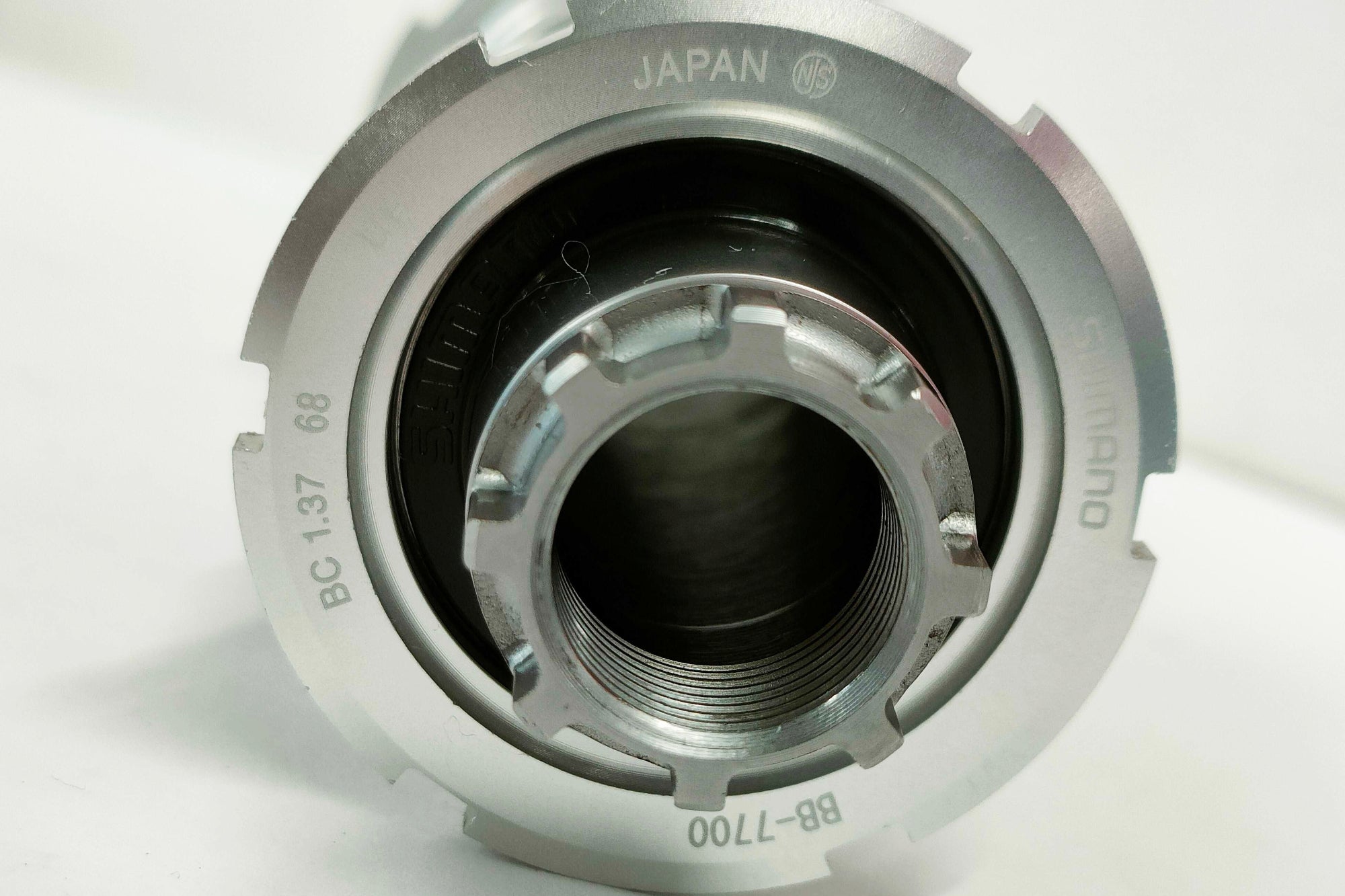 SHIMANO 「シマノ」 DURA-ACE BB-7700 ボトムブラケット / 福岡アイランドシティ店