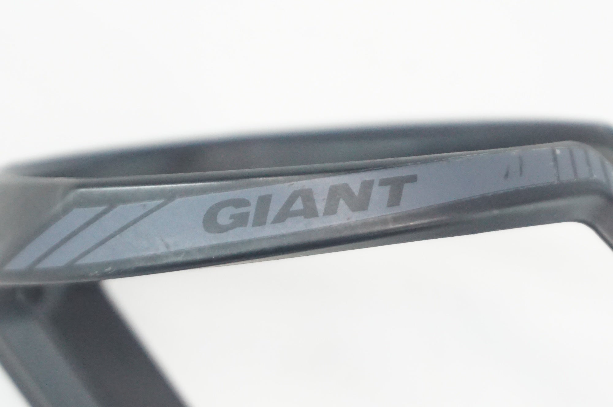 GIANT 「ジャイアント」 ボトルケージ / 阪急塚口店