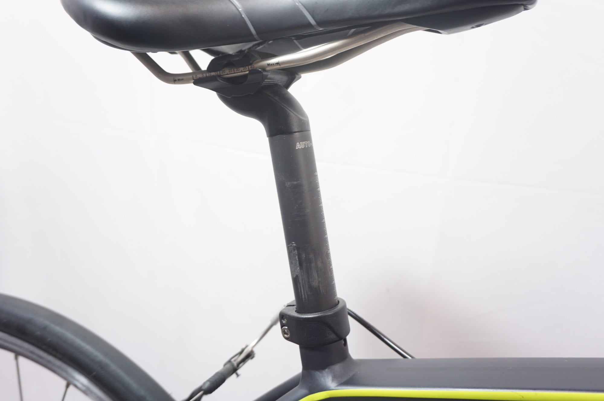 GIANT 「ジャイアント」 ESCAPE RX2 2016年モデル クロスバイク / 世田谷店