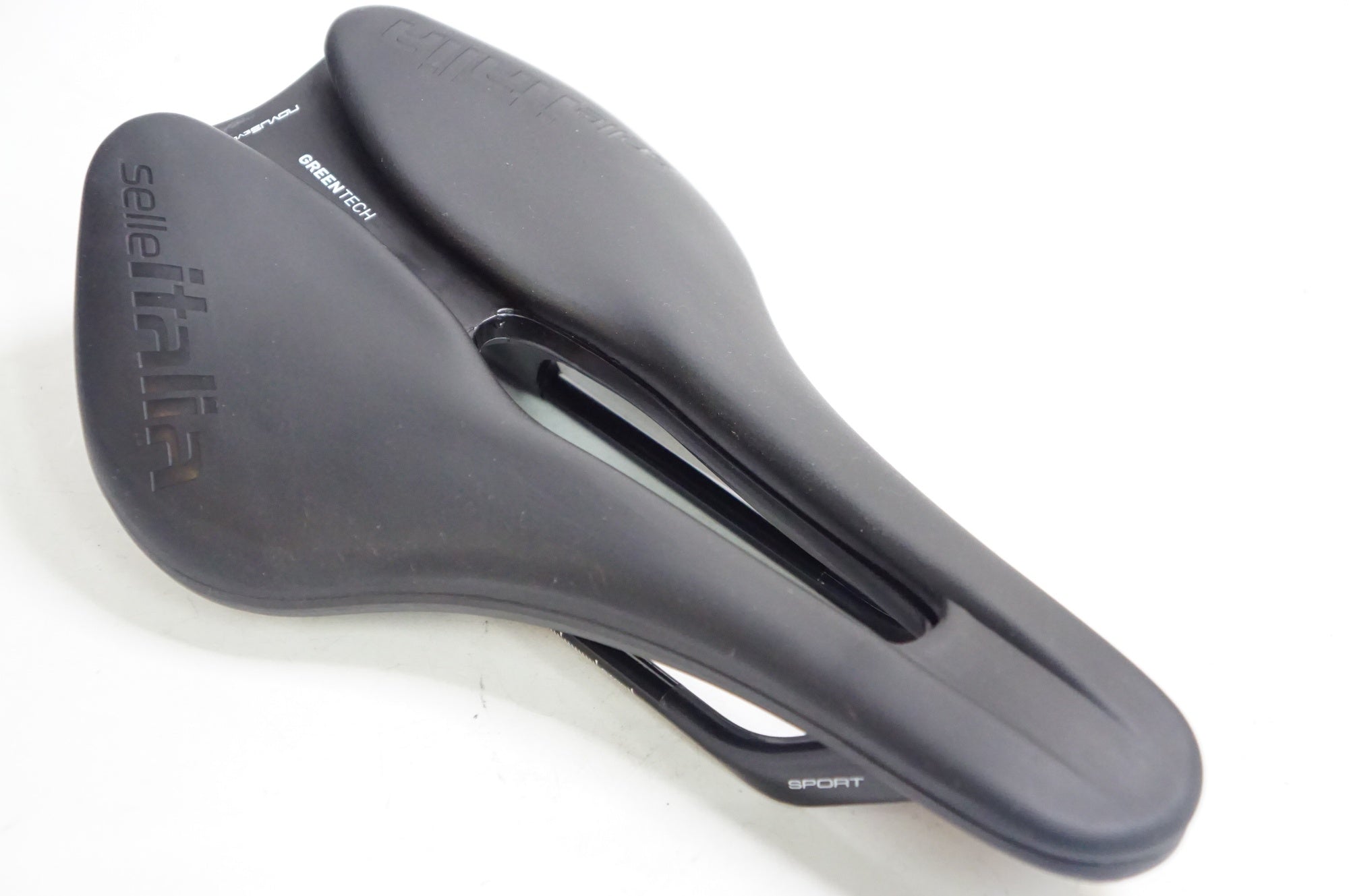 SELLE ITALIA 「セライタリア」 NOVUS BOOST EVO サドル / 熊谷本店