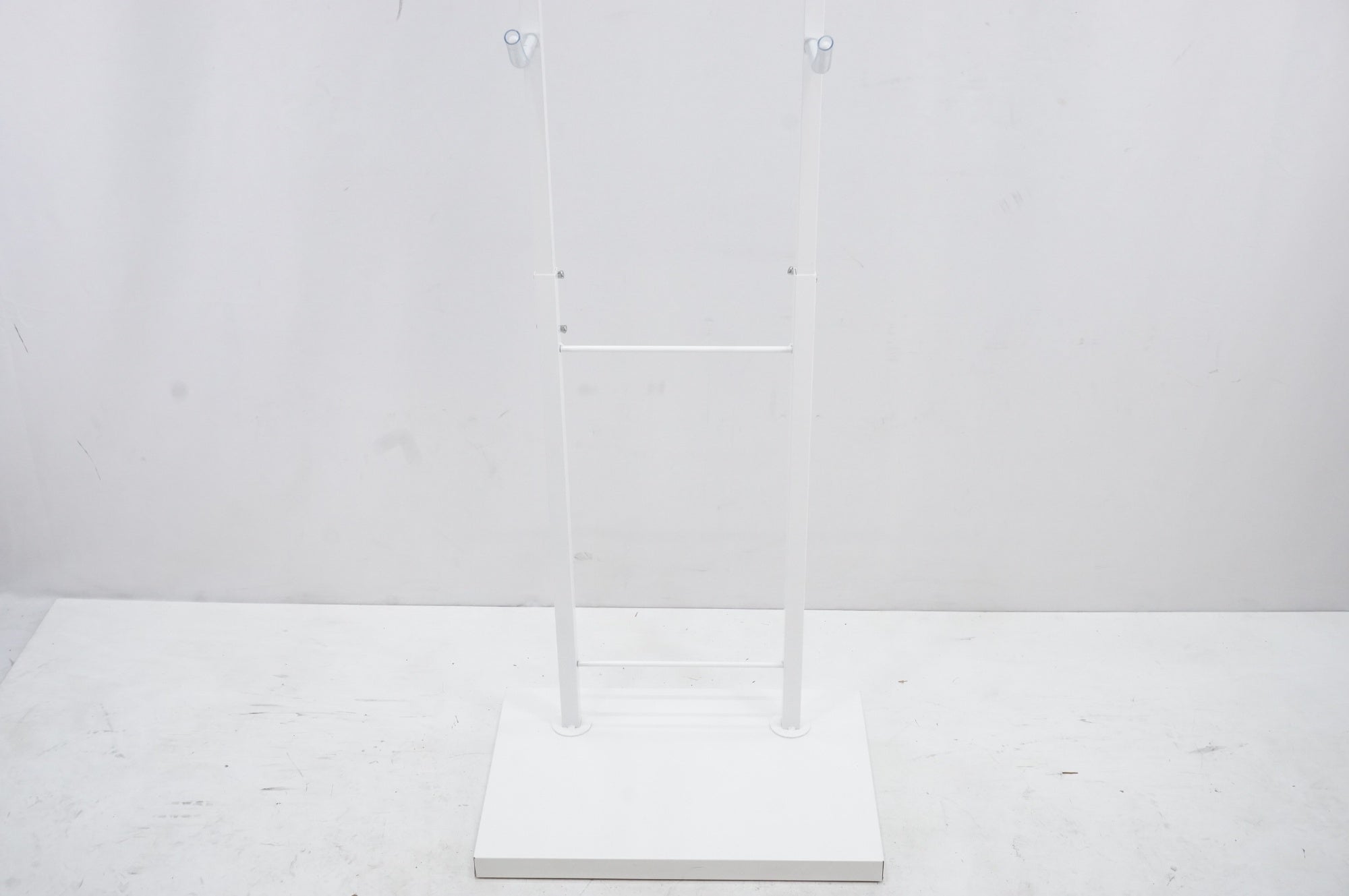 DINOS 「ディノス」 ディスプレイスタンド / 大宮店