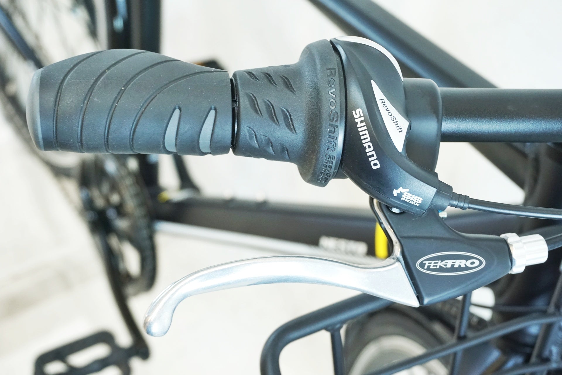 NESTO 「ネスト」 UNIFY 2023年モデル クロスバイク / 有明ガーデン店