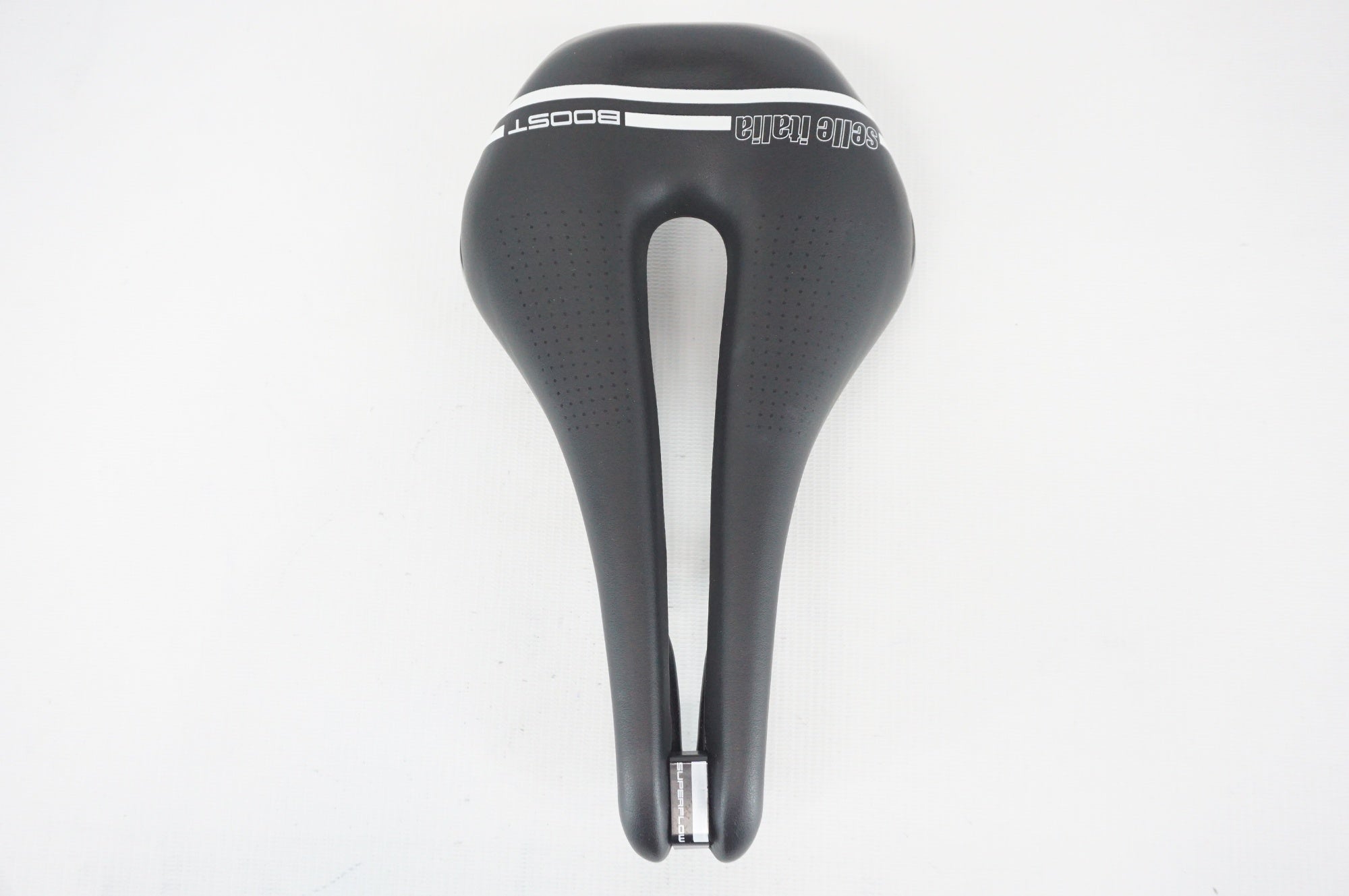 SELLE ITALIA 「セライタリア」 NOVUS BOOST SUPER FLOW サドル / 阪急塚口店