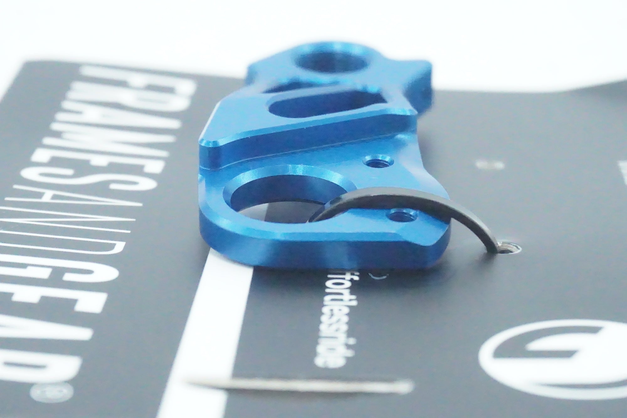 FRAMESANDGER 「フレームサンドギア」 TRK-TH1 ダイレクトマウントディレイラーハンガー / 京都西院店