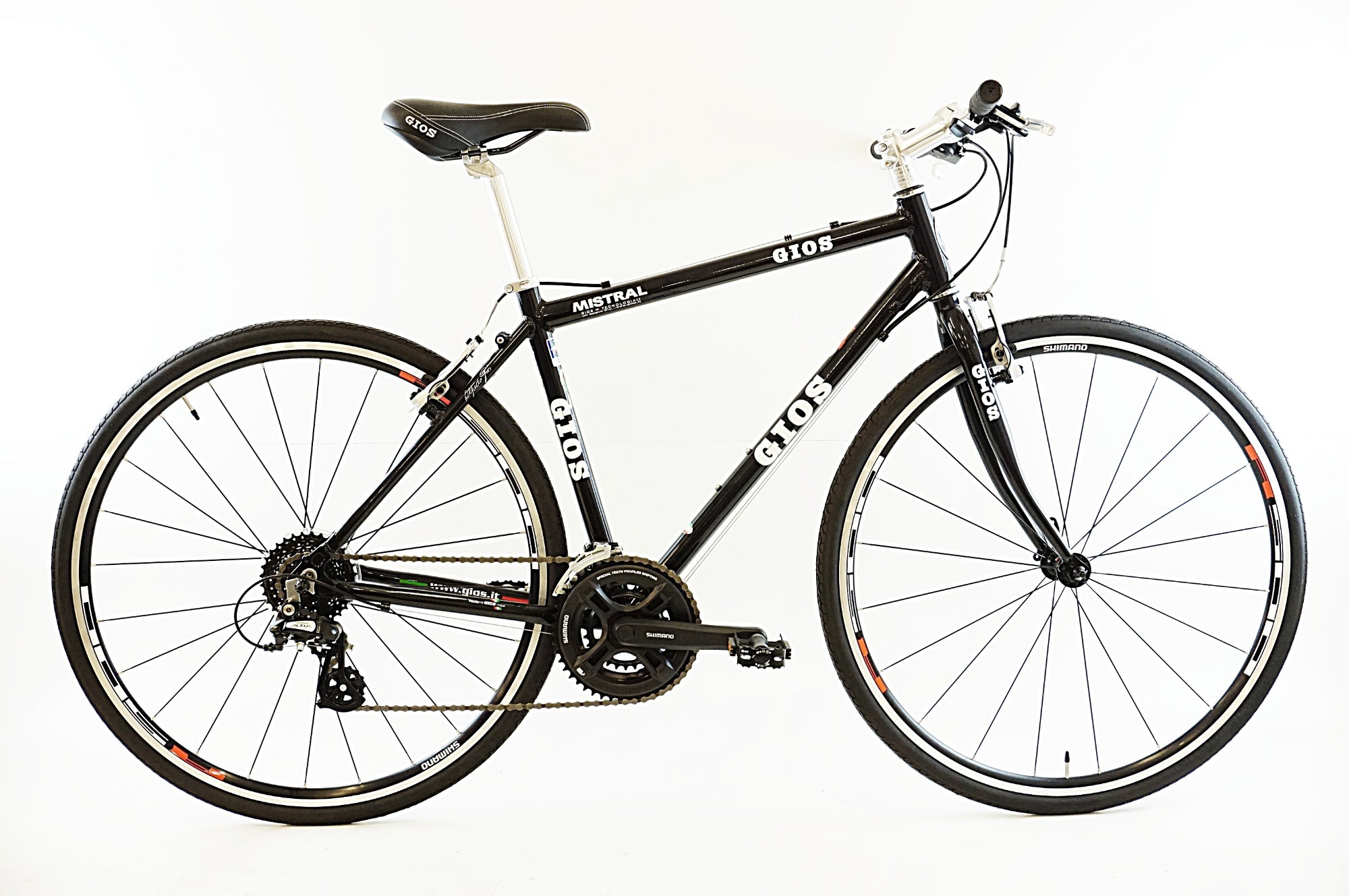 GIOS 「ジオス」 MISTRAL 2015年モデル クロスバイク / 浜松店 GIOS 「ジオス」 MISTRAL 2015年モデル クロスバイク / 浜松店