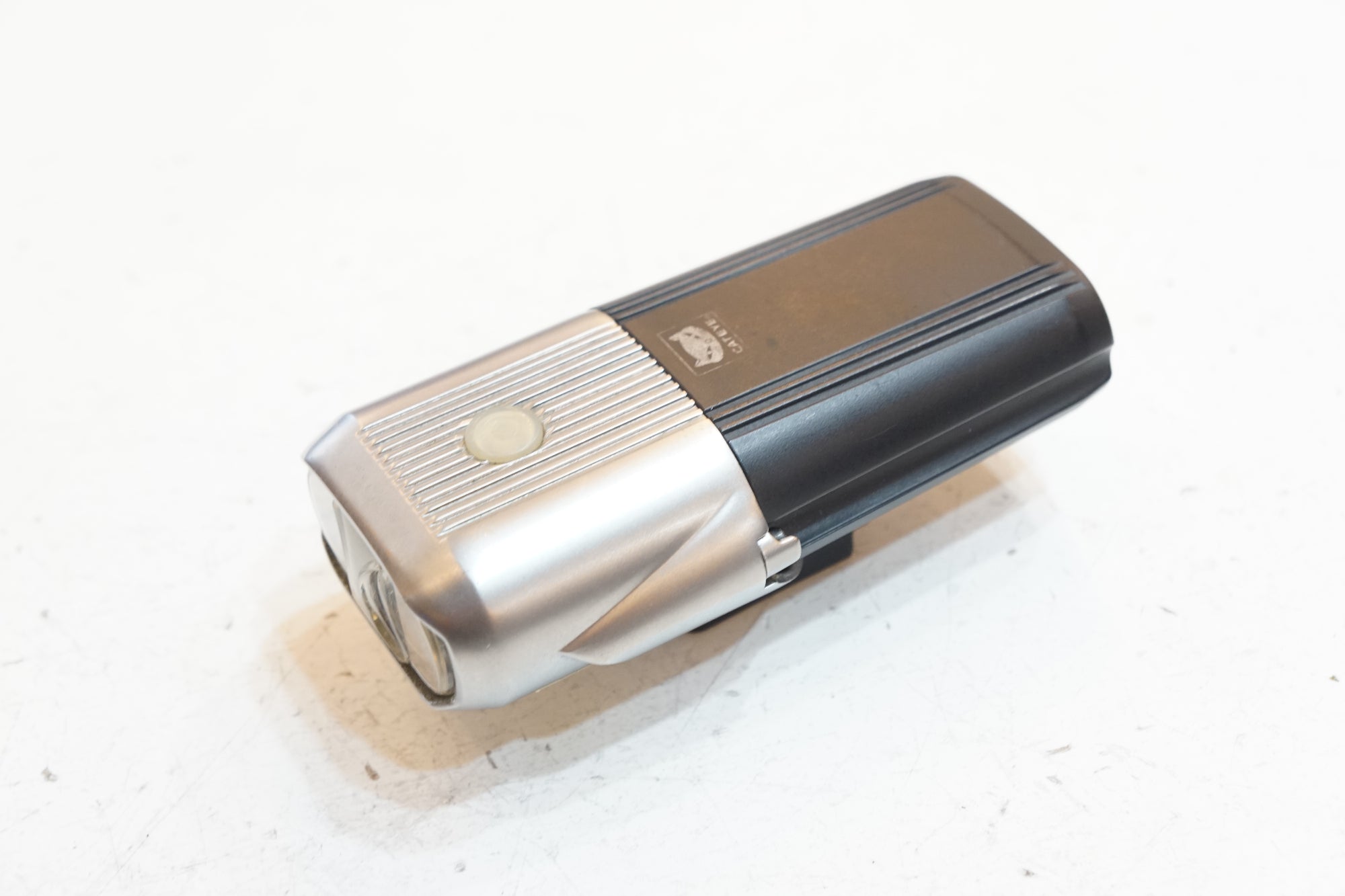 CATEYE 「キャットアイ」 VOLT 1200 フロントライト / バイチャリ浦和ベース