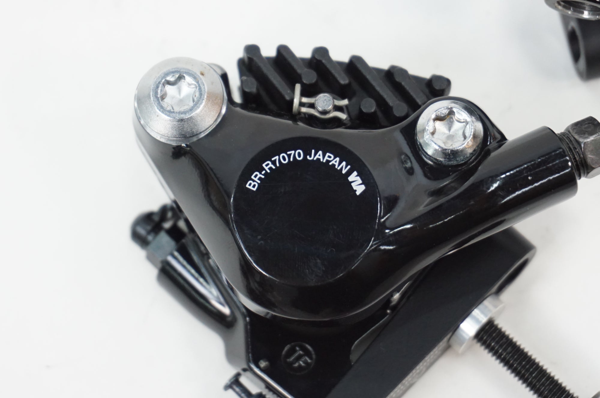 SHIMANO 「シマノ」 105 BR-R7070 ディスクブレーキキャリパーセット / 川越店