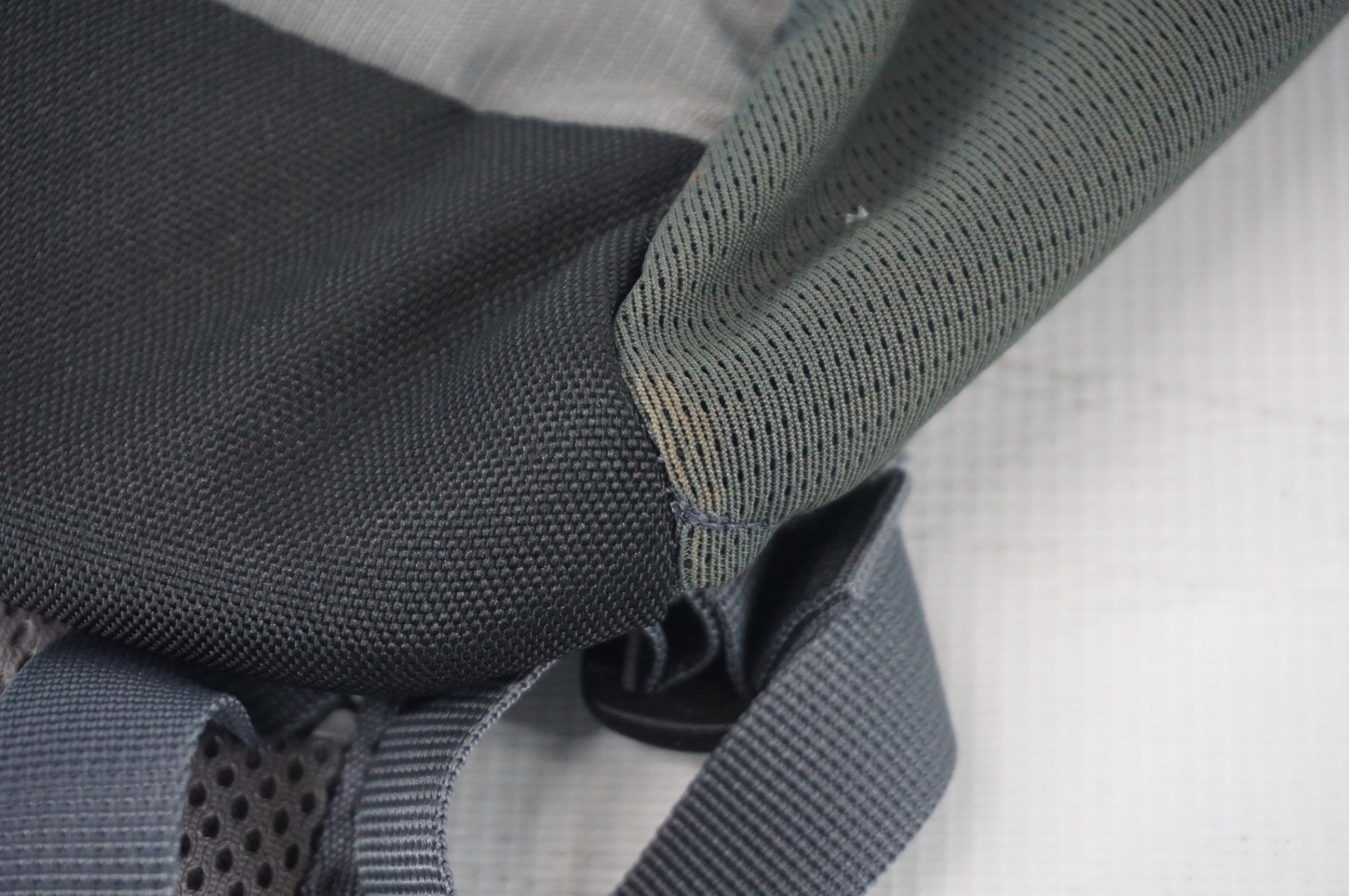 DEUTER 「ドイター」 ULTRA RIDE 6 バックパック / 阪急塚口店