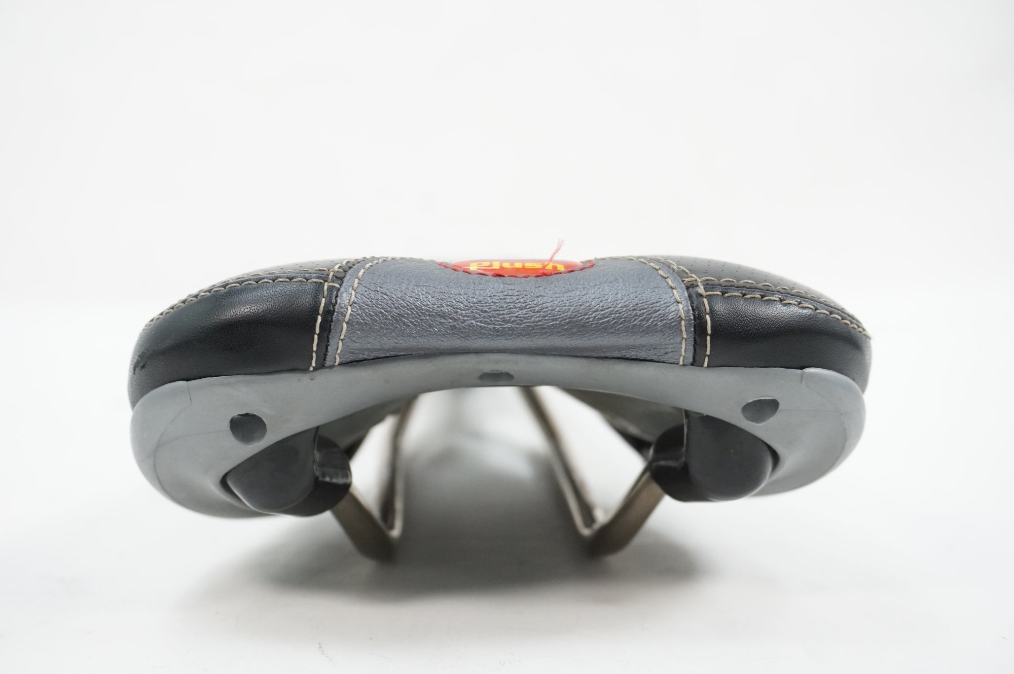 VELO 「ベロ」 PRONTO SL Z1 サドル / 川越店