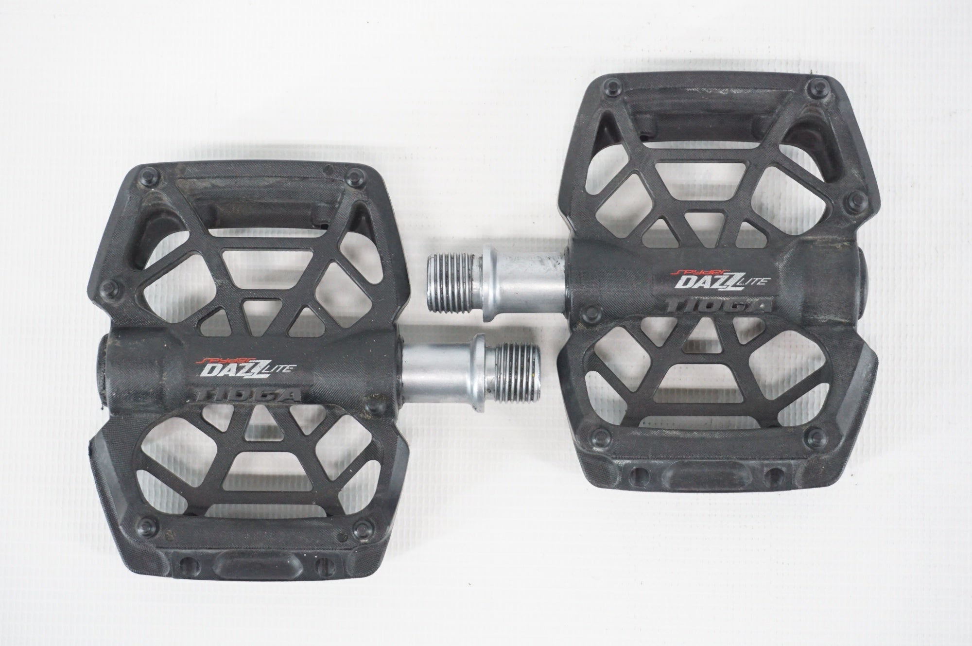 TIOGA 「タイオガ」 SPYDER DAZZ LITE ペダル / 阪急塚口店