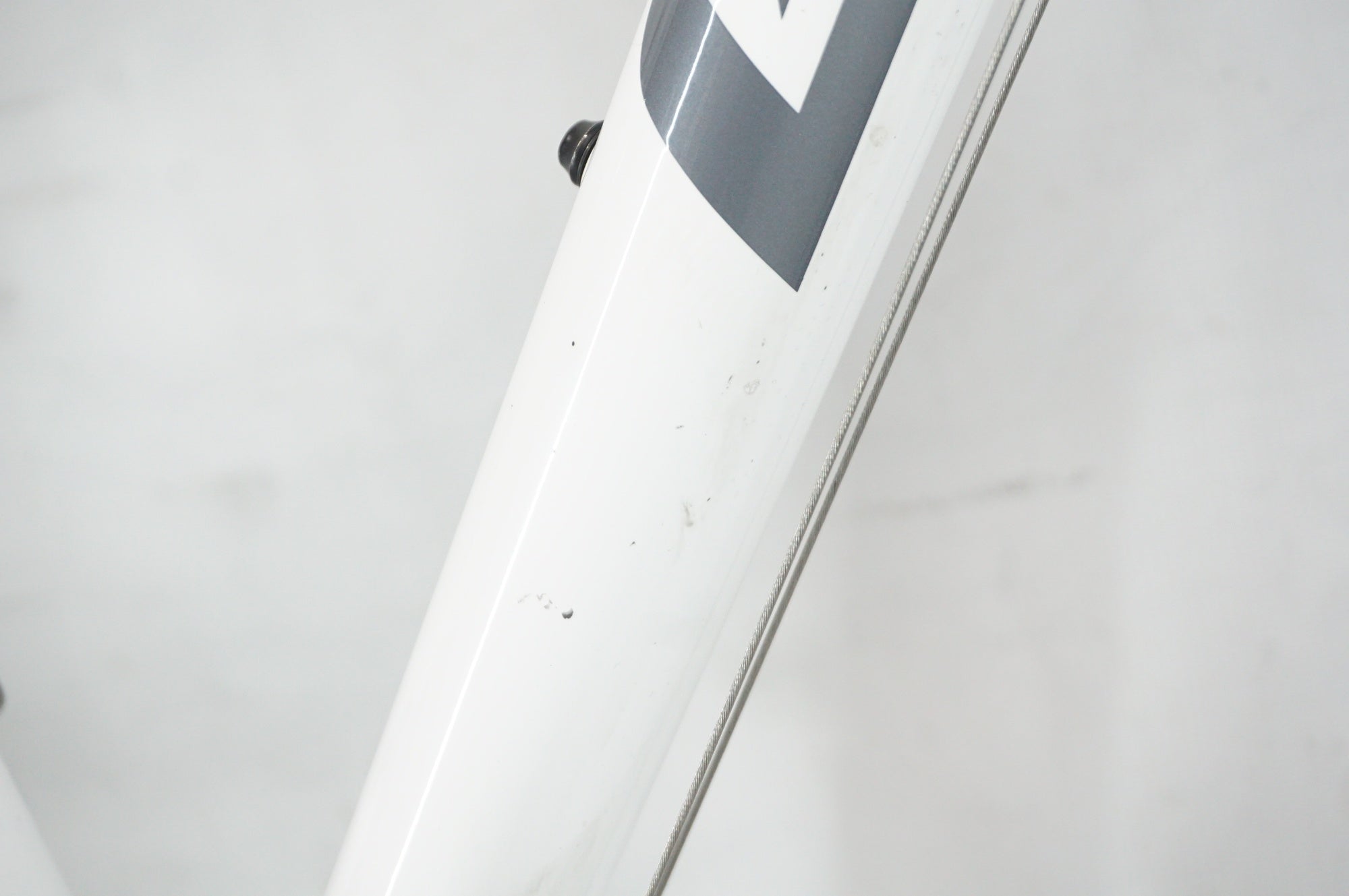 GIANT 「ジャイアント」 ESCAPE R DROP 2022年モデル ロードバイク / 阪急塚口店