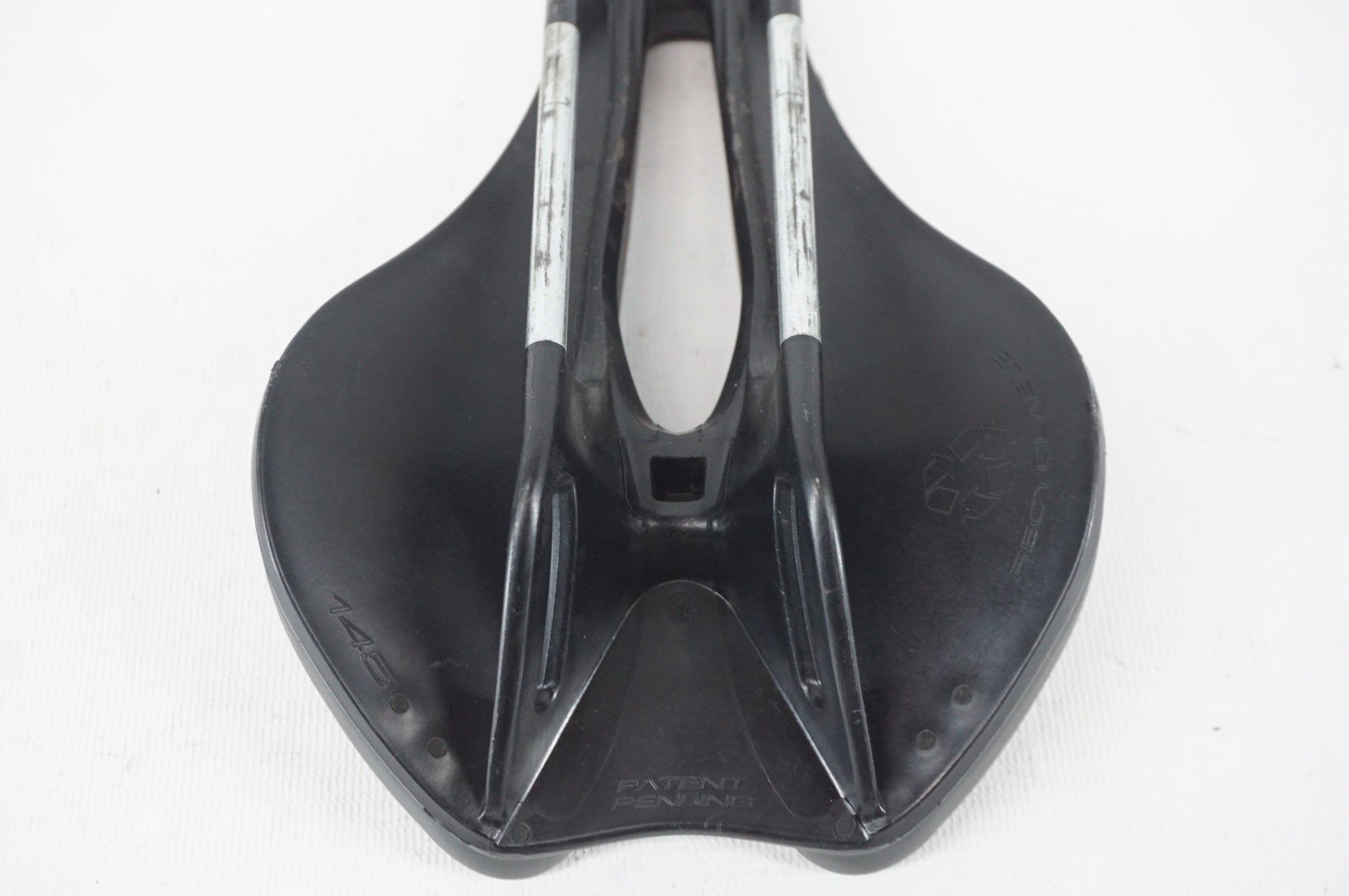 SELLE ITALIA 「セライタリア」 MODEL X COMFORT+ SUPERFLOW サドル / 阪急塚口店