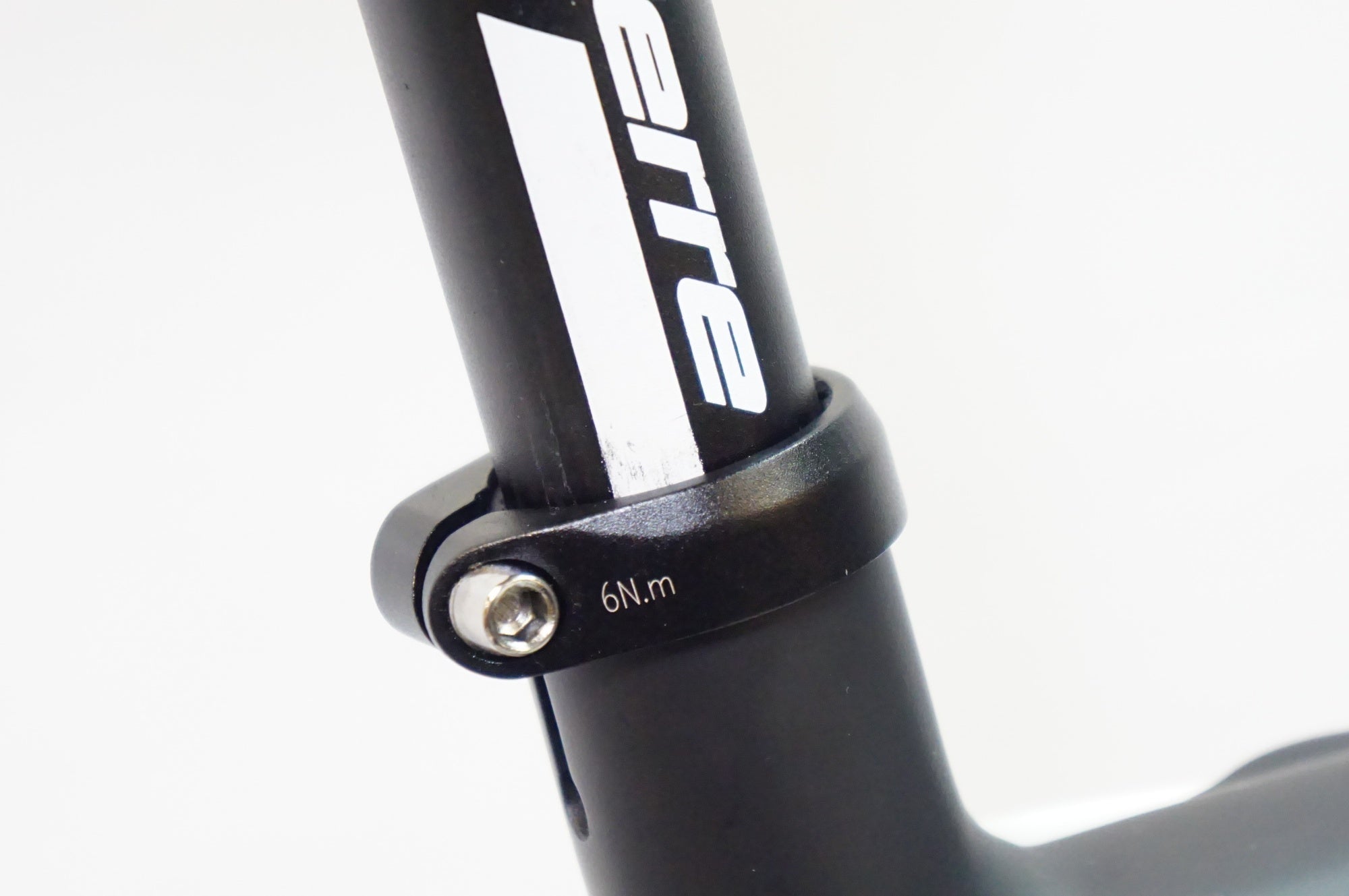 LAPIERRE 「ラピエール」 SENSIUM 300 CP 2016年モデル ロードバイク / 熊谷本店