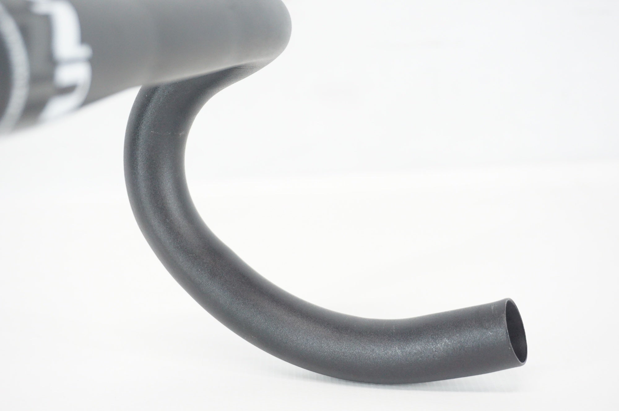 UNO 「ウノ」 Φ31.8 420mm ハンドル / 阪急塚口店