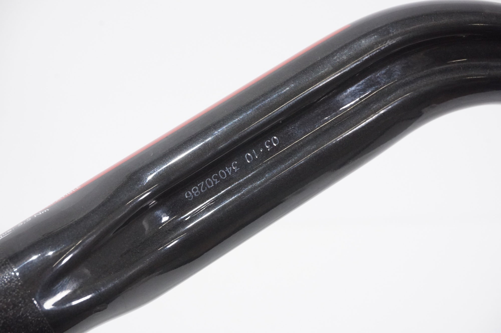 3T 「スリーティー」 ERGONOVA TEAM φ31.8 420mm カーボンハンドル / AKIBA店