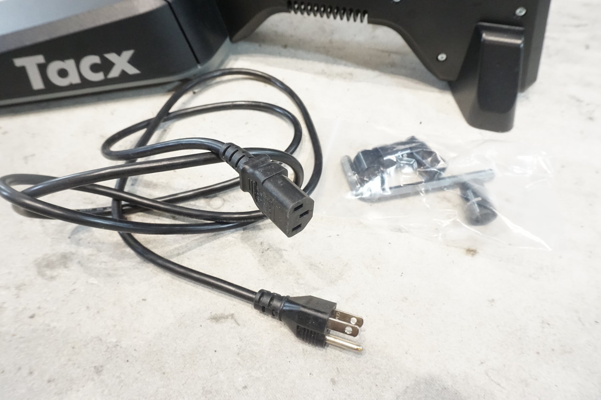 TACX 「タックス」 FLUXS SMART T2900 スマートトレーナー サイクルトレーナー / 横浜戸塚店