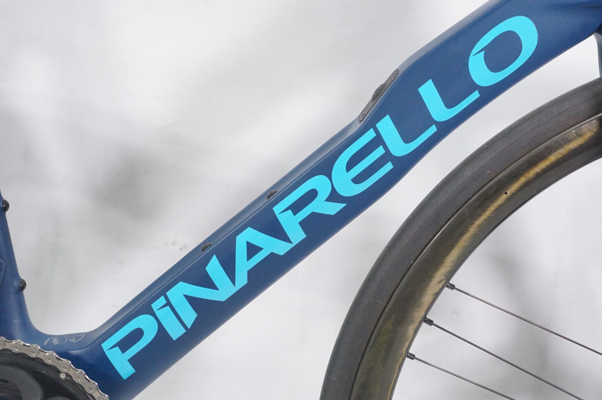 PINARELLO 「ピナレロ」 PRINCE 2021年カスタム ロードバイク / AKIBA店