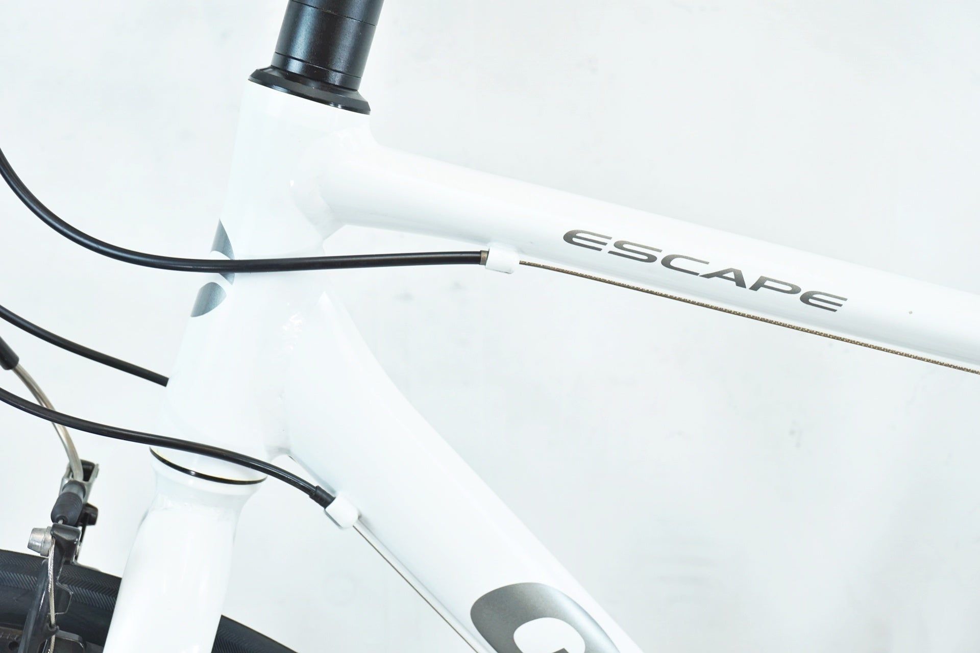 GIANT 「ジャイアント」 ESCAPE R3 2015年モデル クロスバイク / 有明ガーデン店