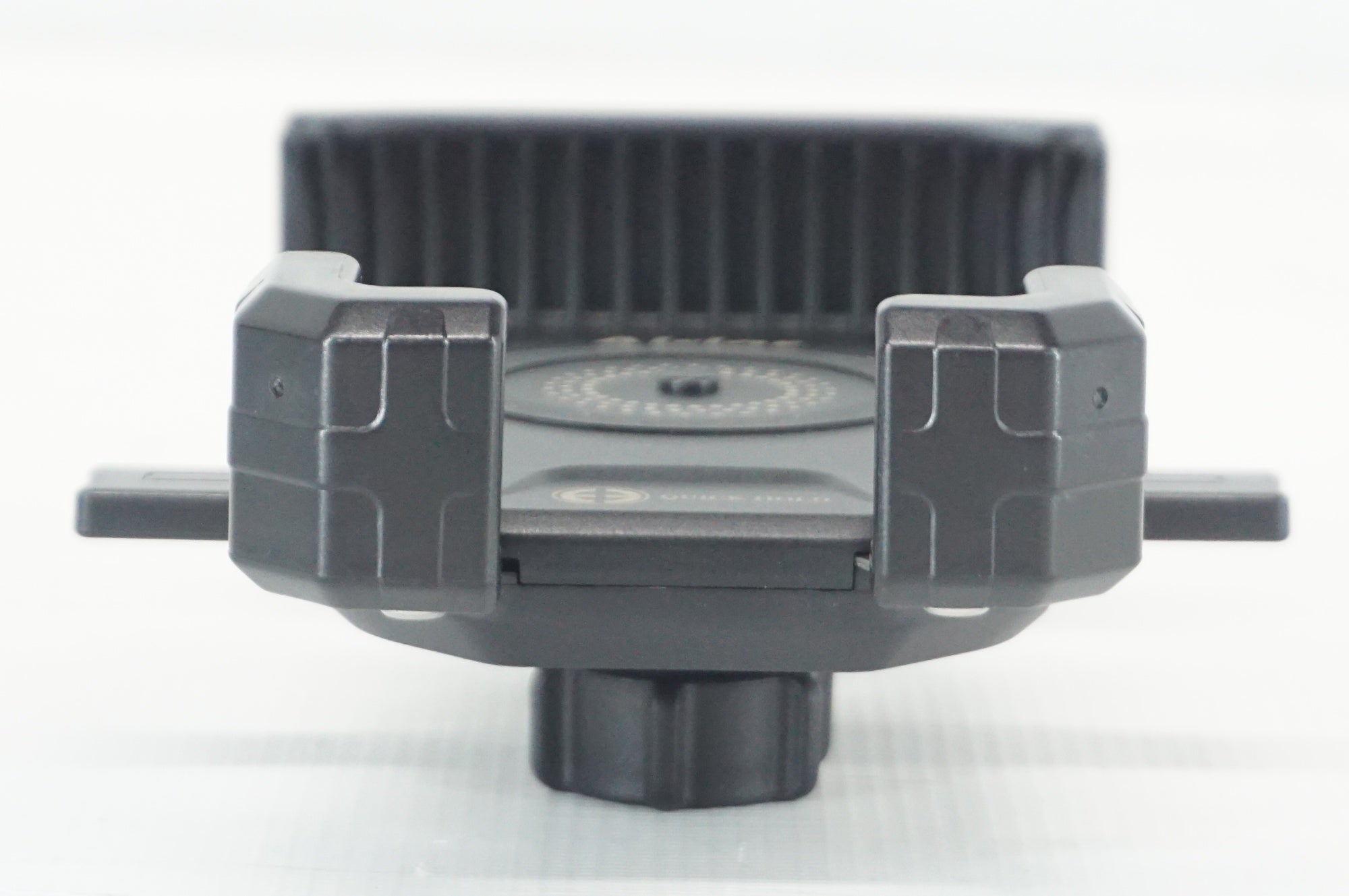 AIRIAR 「アイリア」 スマホホルダー / 阪急塚口店