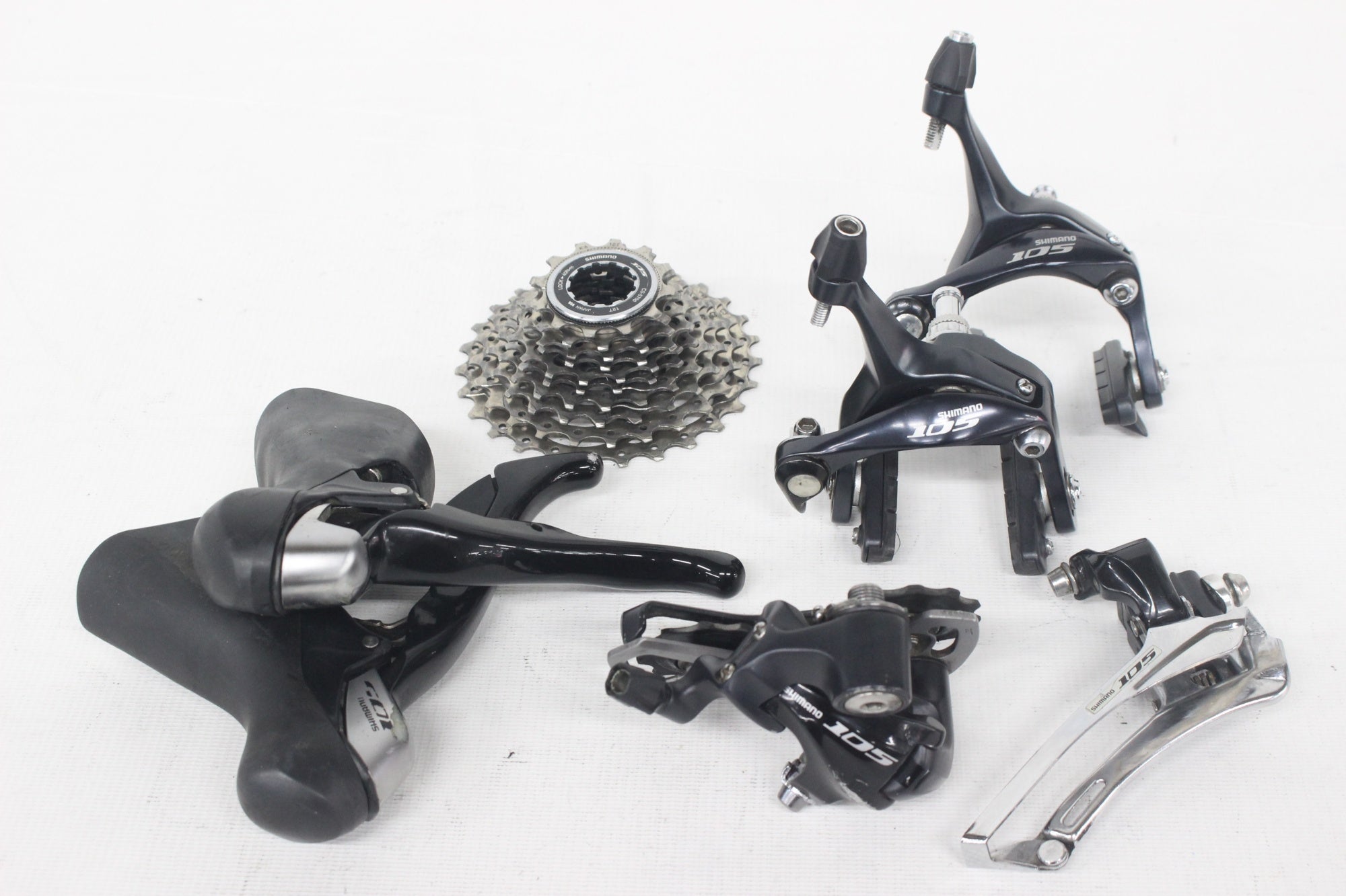 祝開店！大放出セール開催中 SHIMANO 「シマノ」 コンポーネントグループセット 5700系 105 パーツ