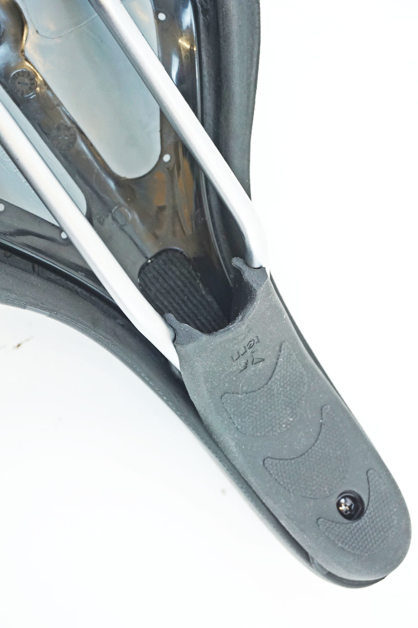 TERN 「ターン」 PORTER+ サドル / 有明ガーデン店