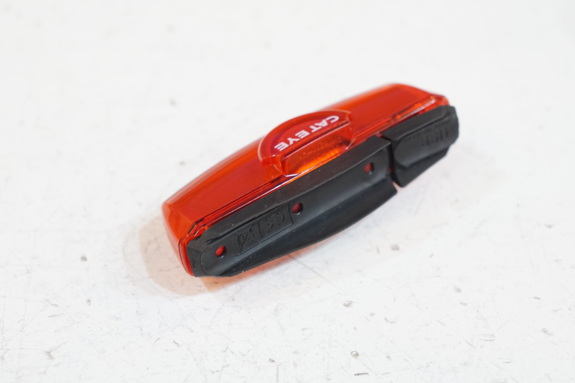 CATEYE 「キャットアイ」 RAPID X リアライト / バイチャリ浦和ベース