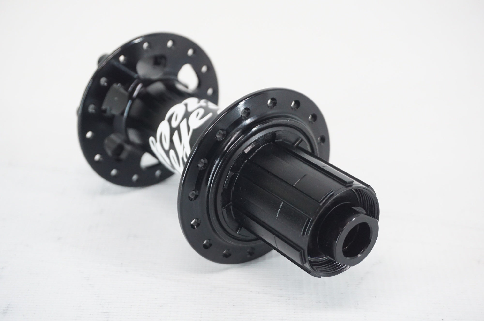 FIREEYE 「ファイヤーアイ」 RH-12150 リアハブ / 阪急塚口店