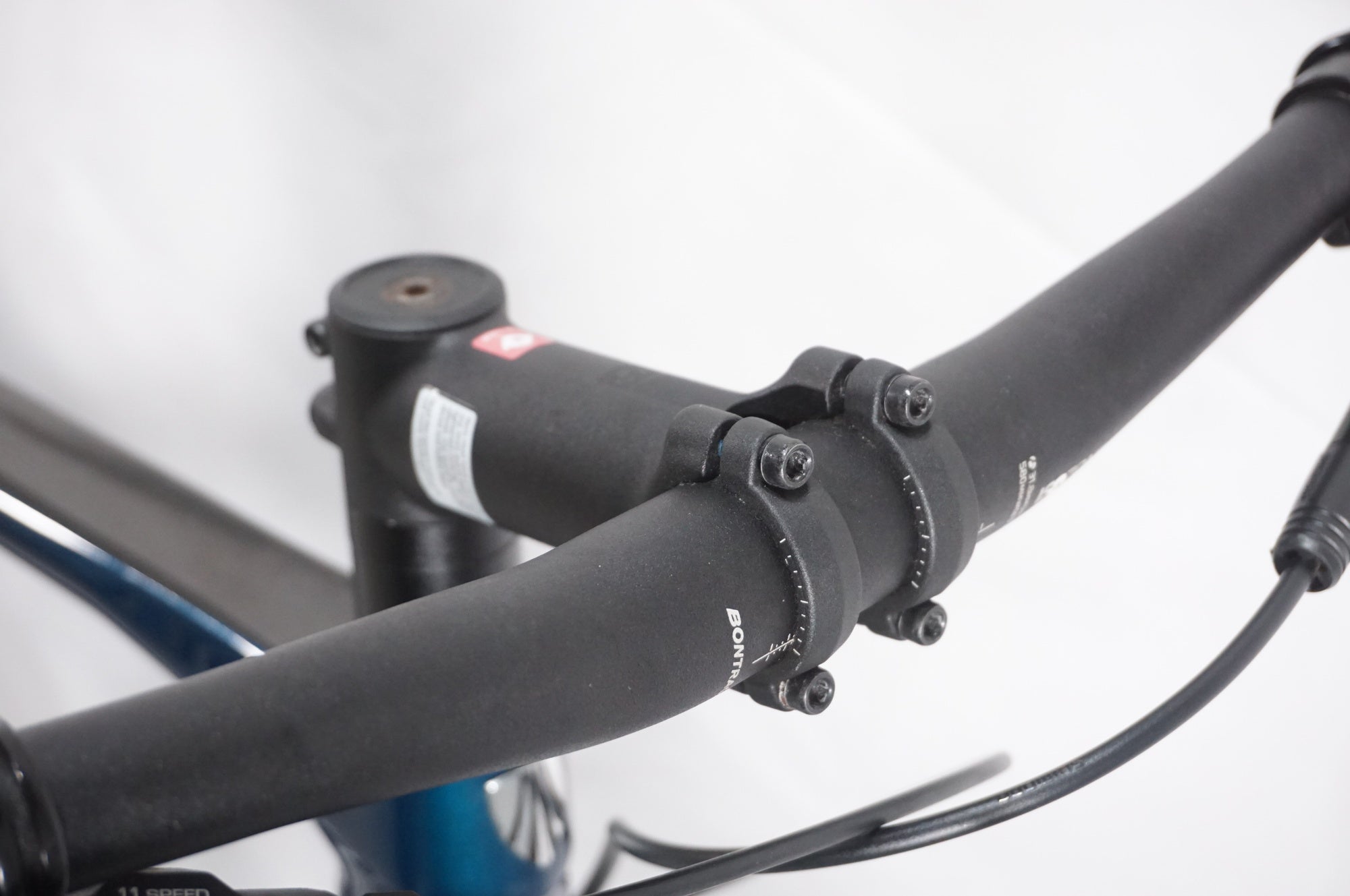 TREK 「トレック」 FX SPORT CARBON4 2021年モデル クロスバイク / AKIBA店