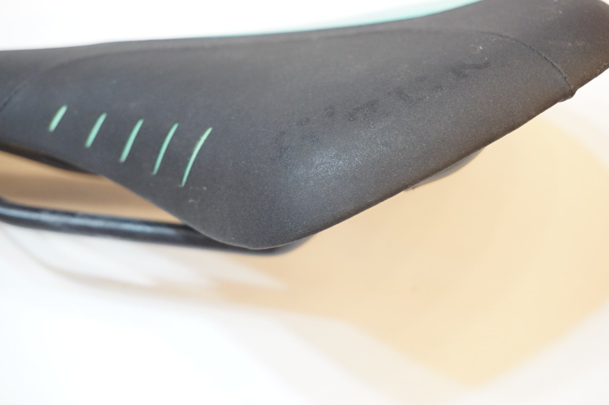 FIZIK 「フィジーク」 ANTARES R7 サドル / 浦和ベース