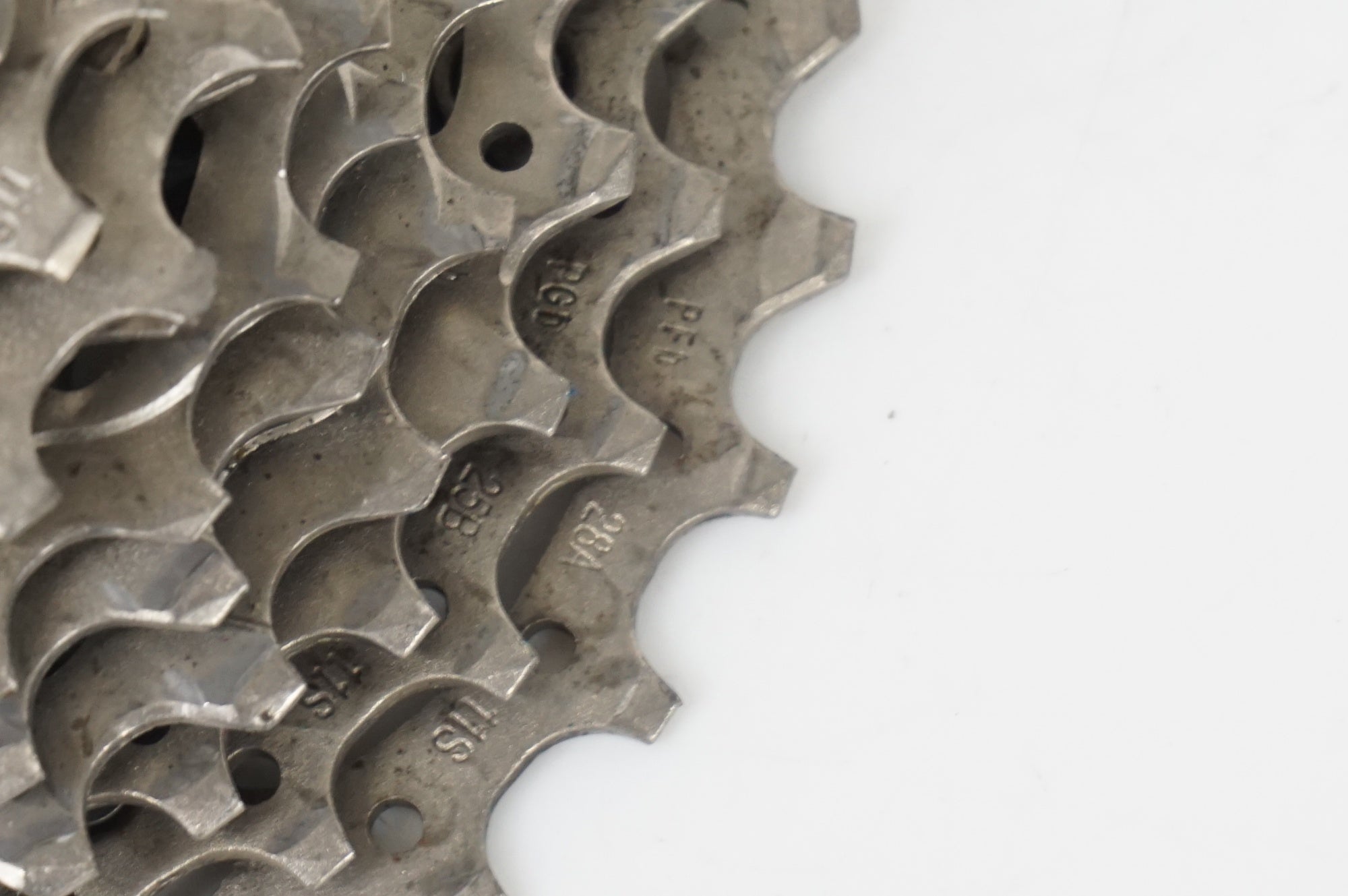 SHIMANO 「シマノ」 ULTEGRA CS-R8000 11-28T スプロケット / 大宮店