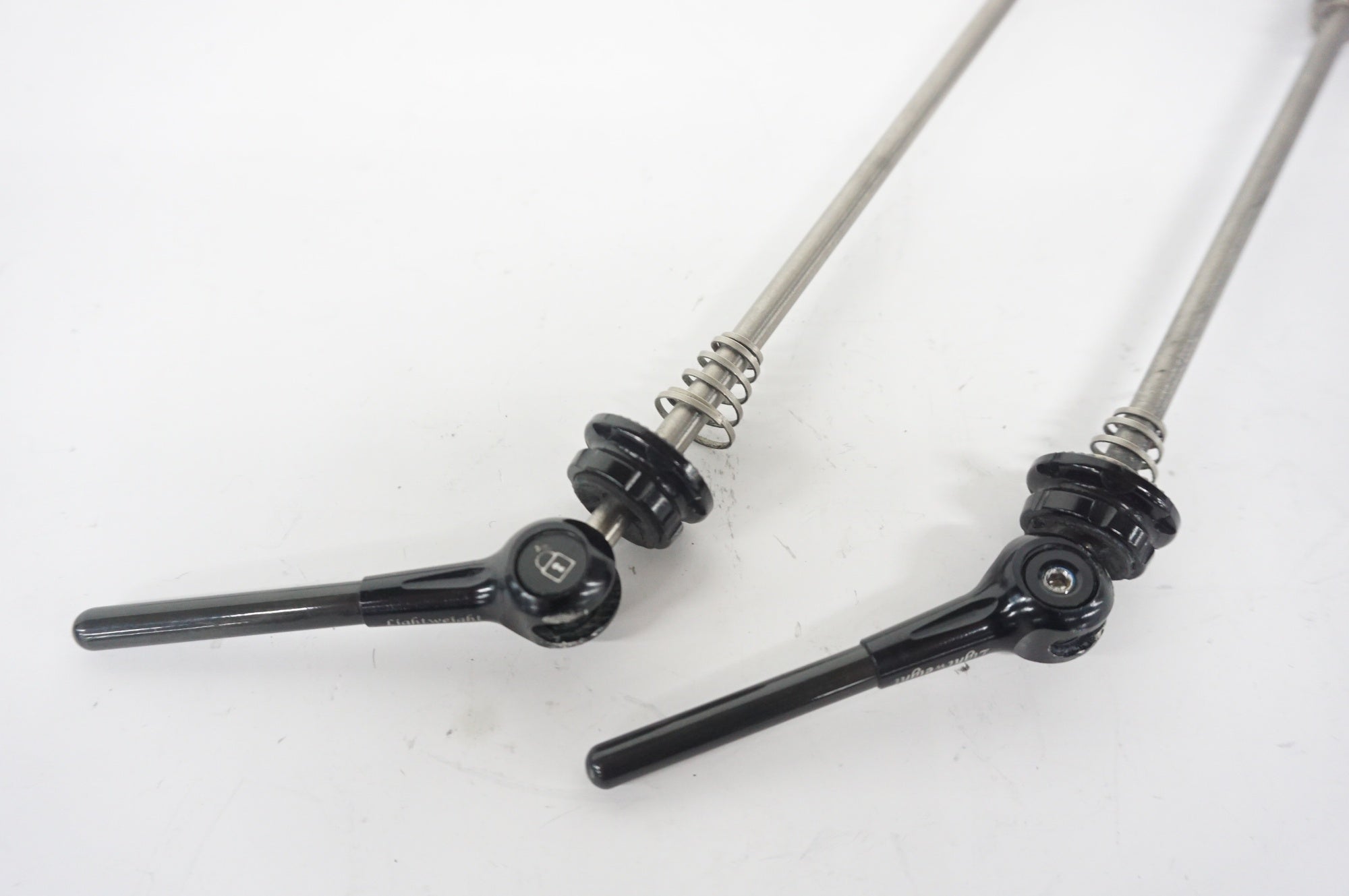 LIGHTWEIGHT 「ライトウェイト」 クイックリリース / 阪急塚口店