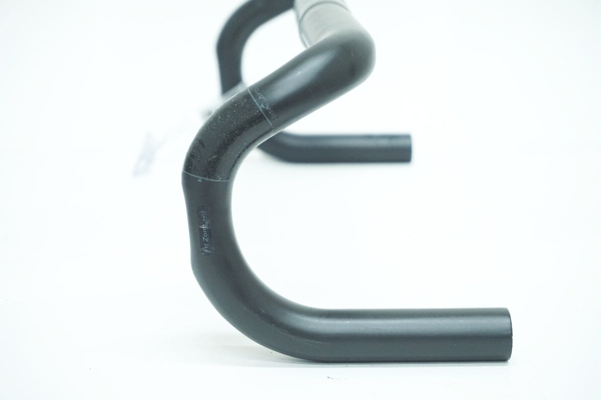 ONEBYESU 「ワンバイエス」 J-CARBON SUPER AGREE Φ31.8 390mm ハンドル / 大阪美原北インター店