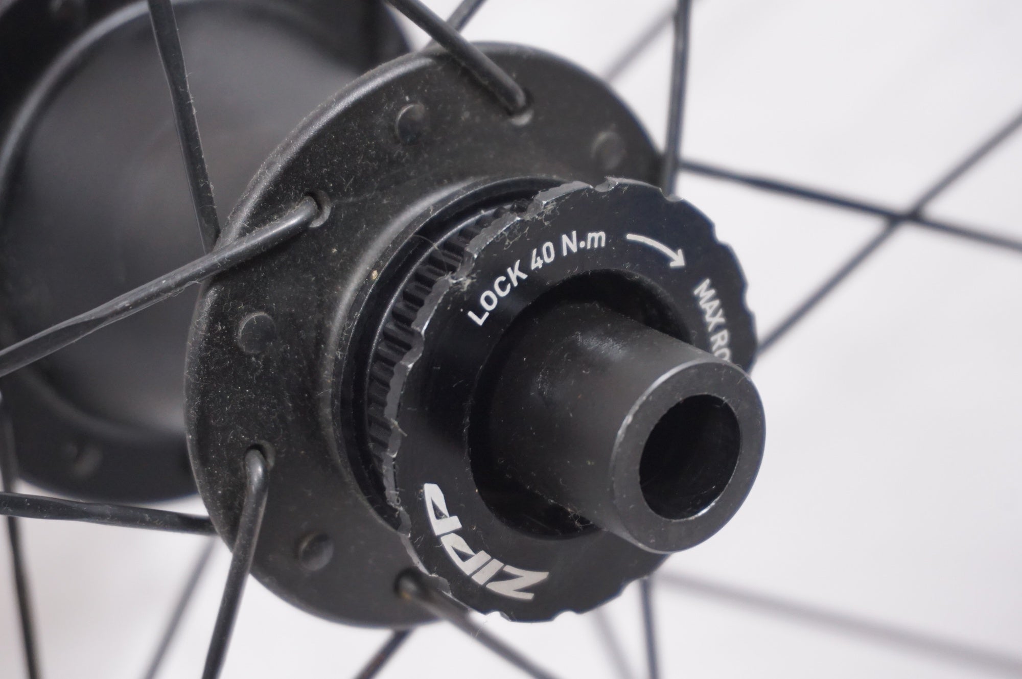 ZIPP 「ジップ」 303S TUBELESS DISC SHIMANO11s ホイールセット / 世田谷店