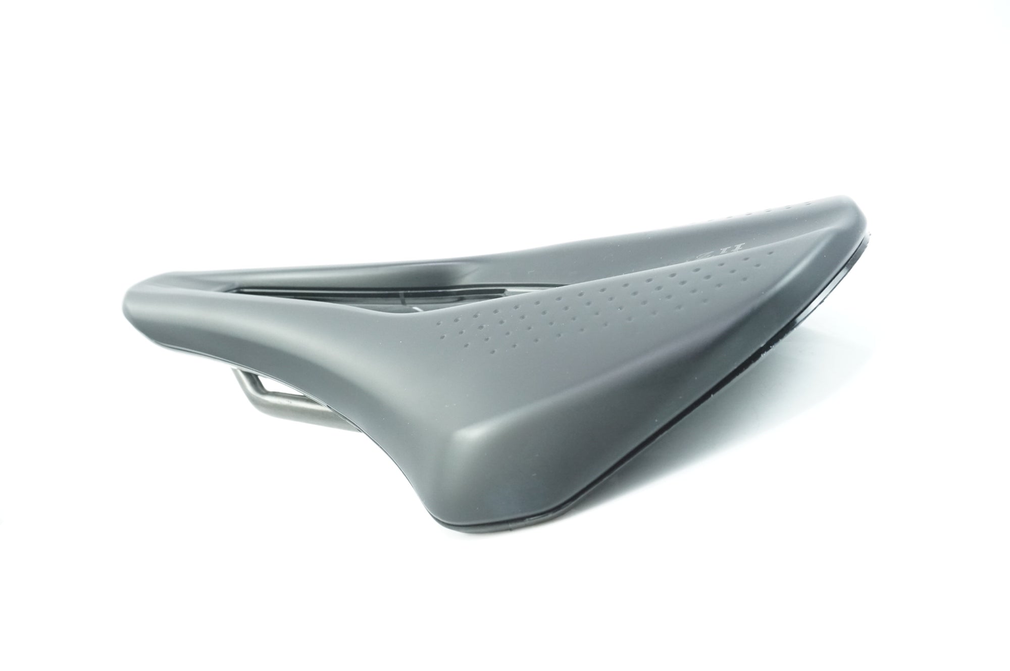 FIZIK 「フィジーク」 TEMPO ARGO R1 サドル / 中目黒店