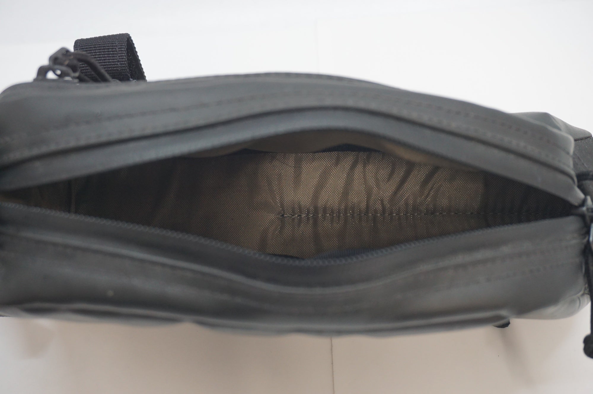 SPECIALIZED 「スペシャライズド」 BURRA BURRA トップチューブバッグ / 福岡店