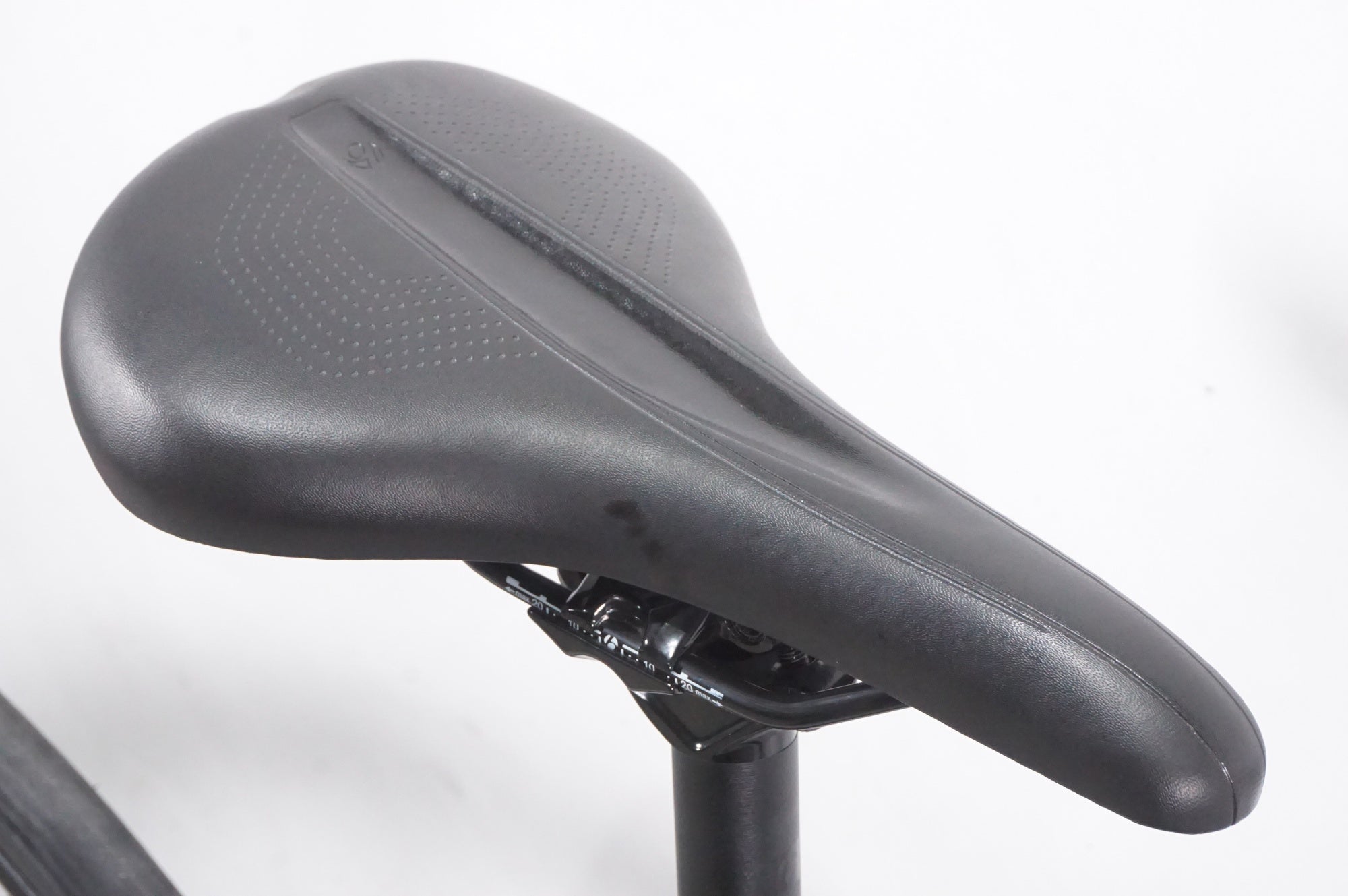 TREK 「トレック」 FX 3 DISC 2020年モデル クロスバイク / AKIBA店