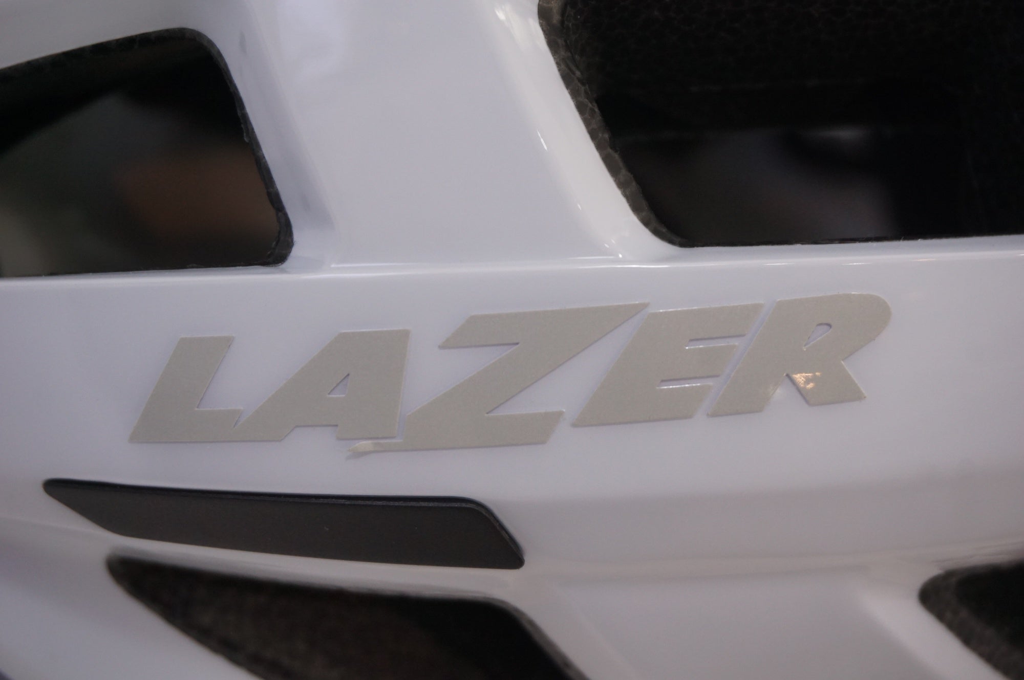 LAZER 「レイザー」 LZH-R101R Lサイズ(58-61)ヘルメット / 世田谷店