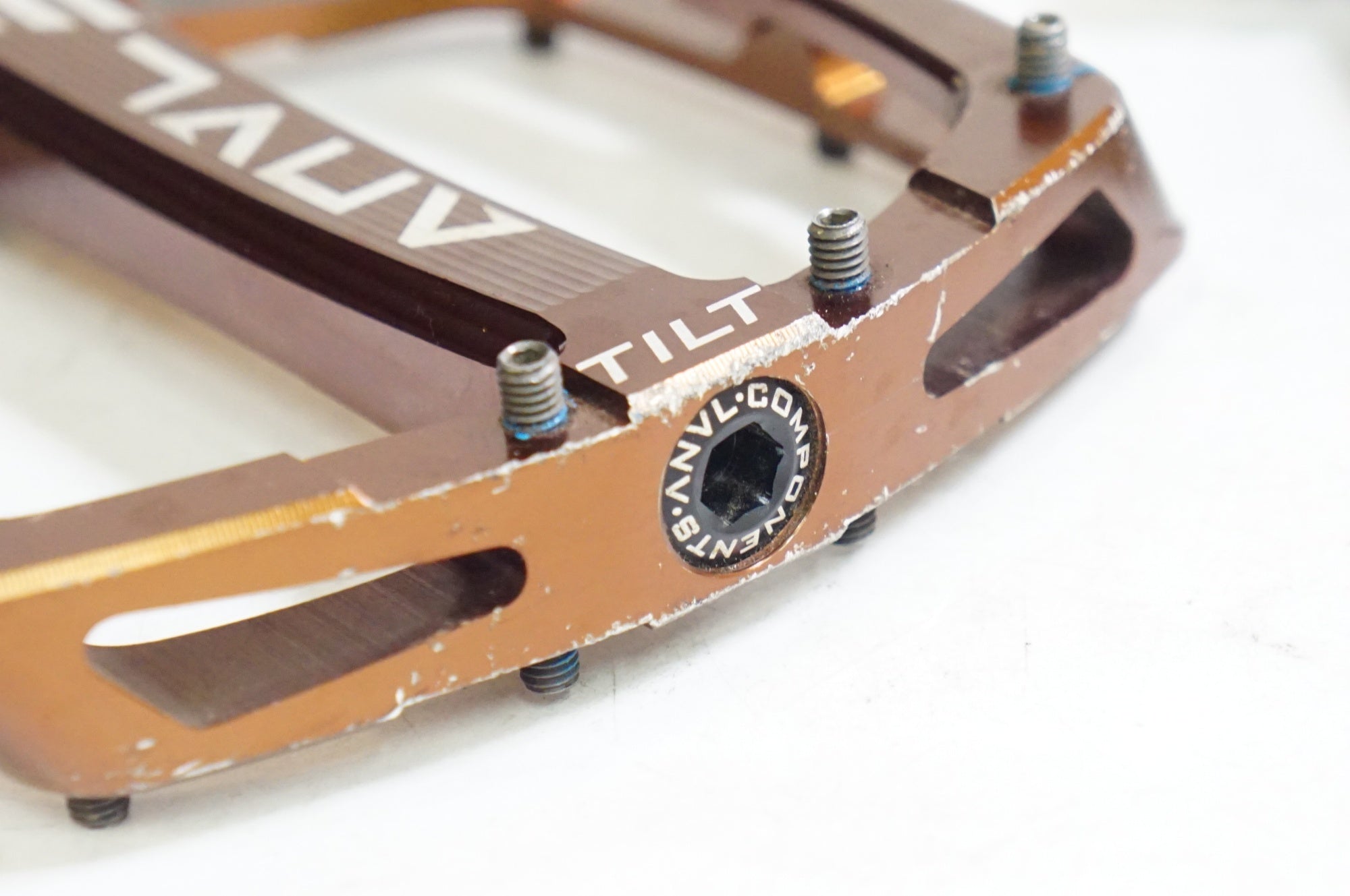 ANVL COMPONENTS 「アンビル コンポーネンツ」 TILT V3 ALUMINUM ペダル / 熊谷本店