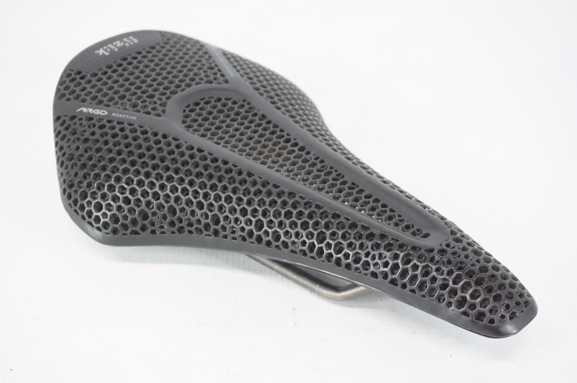 FIZIK 「フィジーク」 VENTO ARGO R3 ADAPTIVE サドル / 阪急塚口店