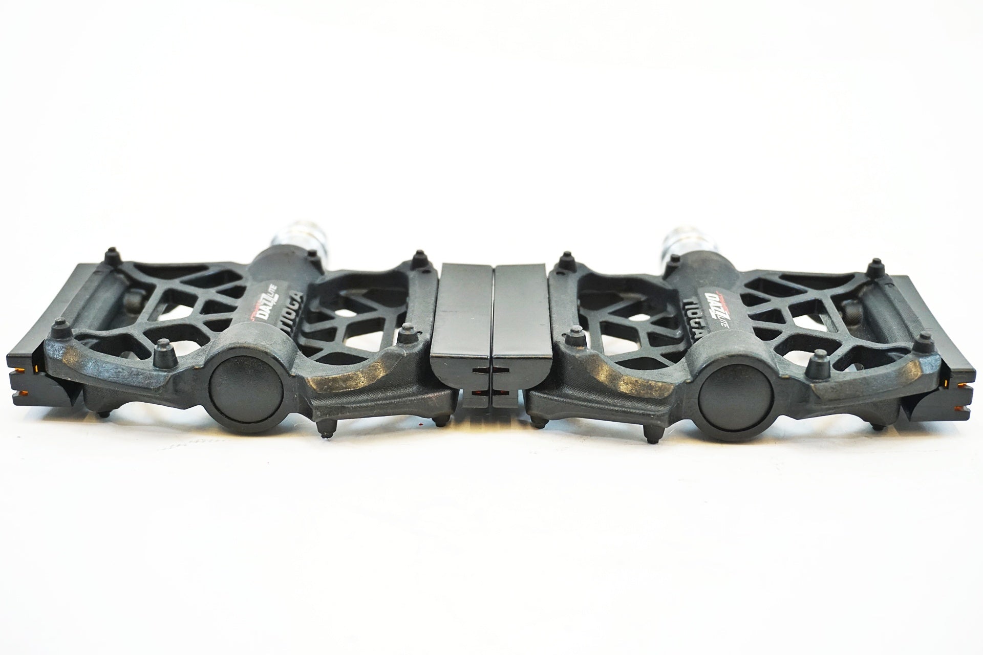 TIOGA 「タイオガ」 DAZZ LITE ペダル / 有明ガーデン店