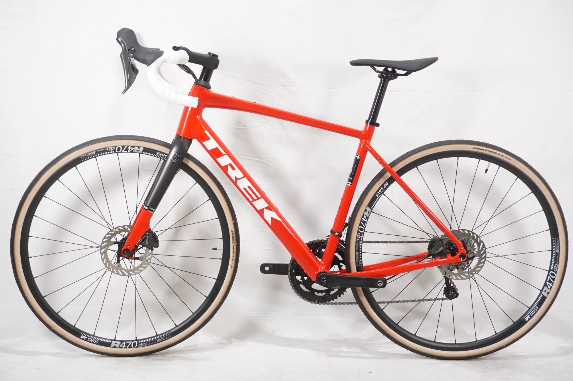 TREK 「トレック」 DOMANE AL 4 GEN 4 2025年モデル ロードバイク / AKIBA店