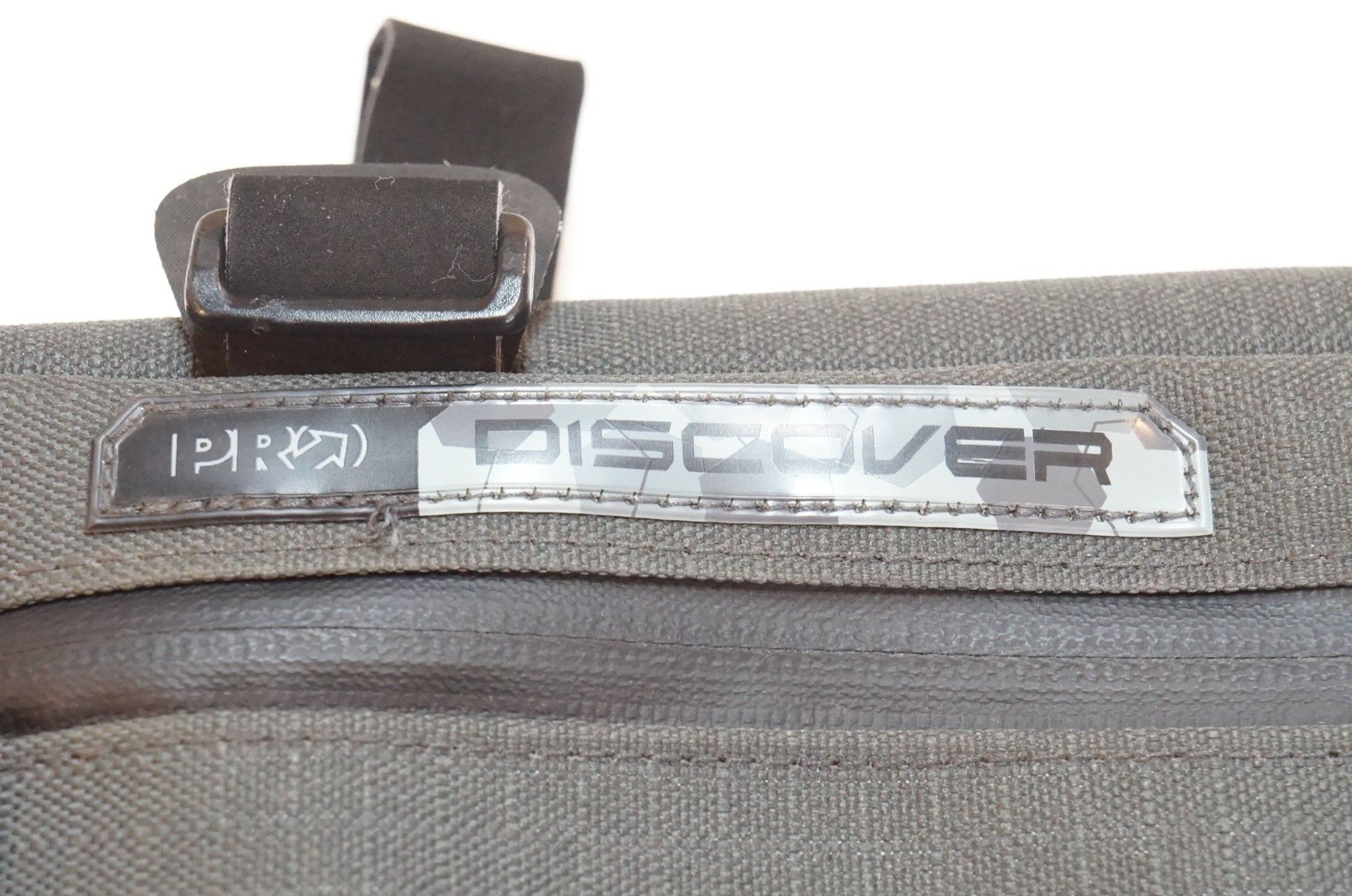 PRO 「プロ」 DISCOVER フレームバッグ / 浦和ベース