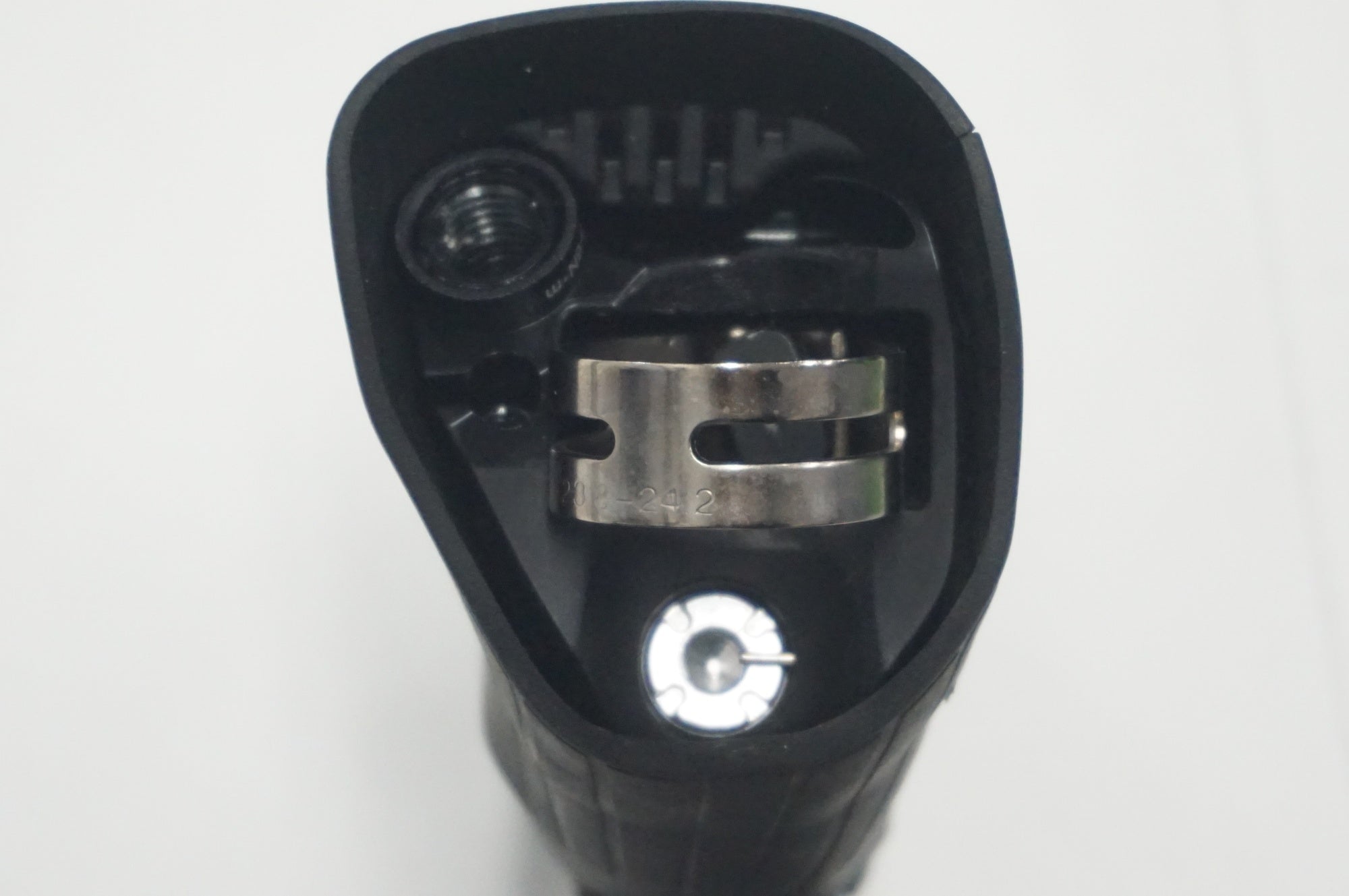SHIMANO 「シマノ」 105 ST-R7020 右のみ デュアルコントロールレバー / 福岡店