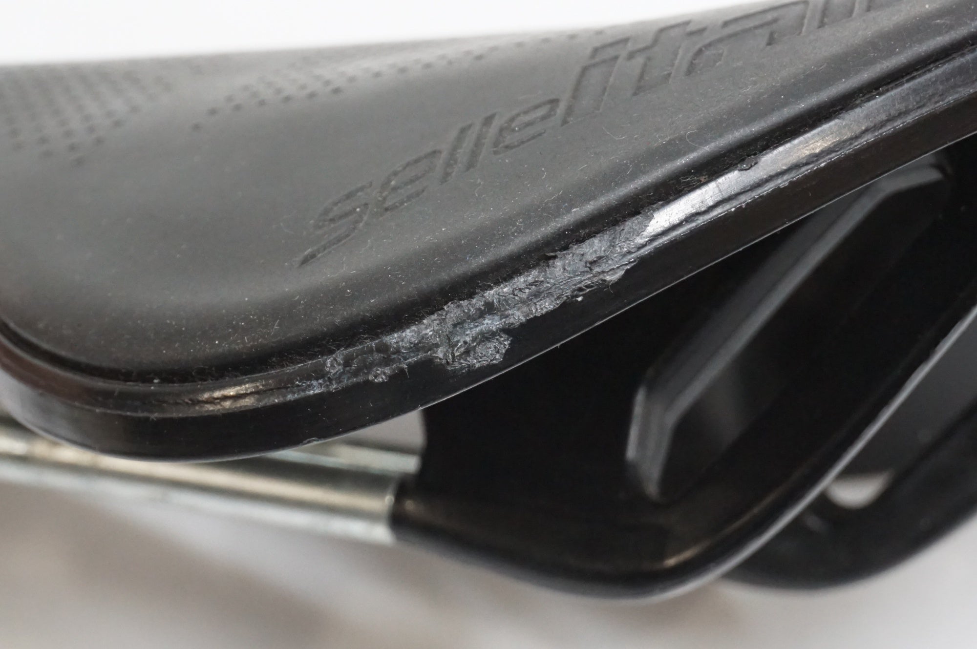 BIANCHI 「ビアンキ」 MODEL X サドル / 大宮店