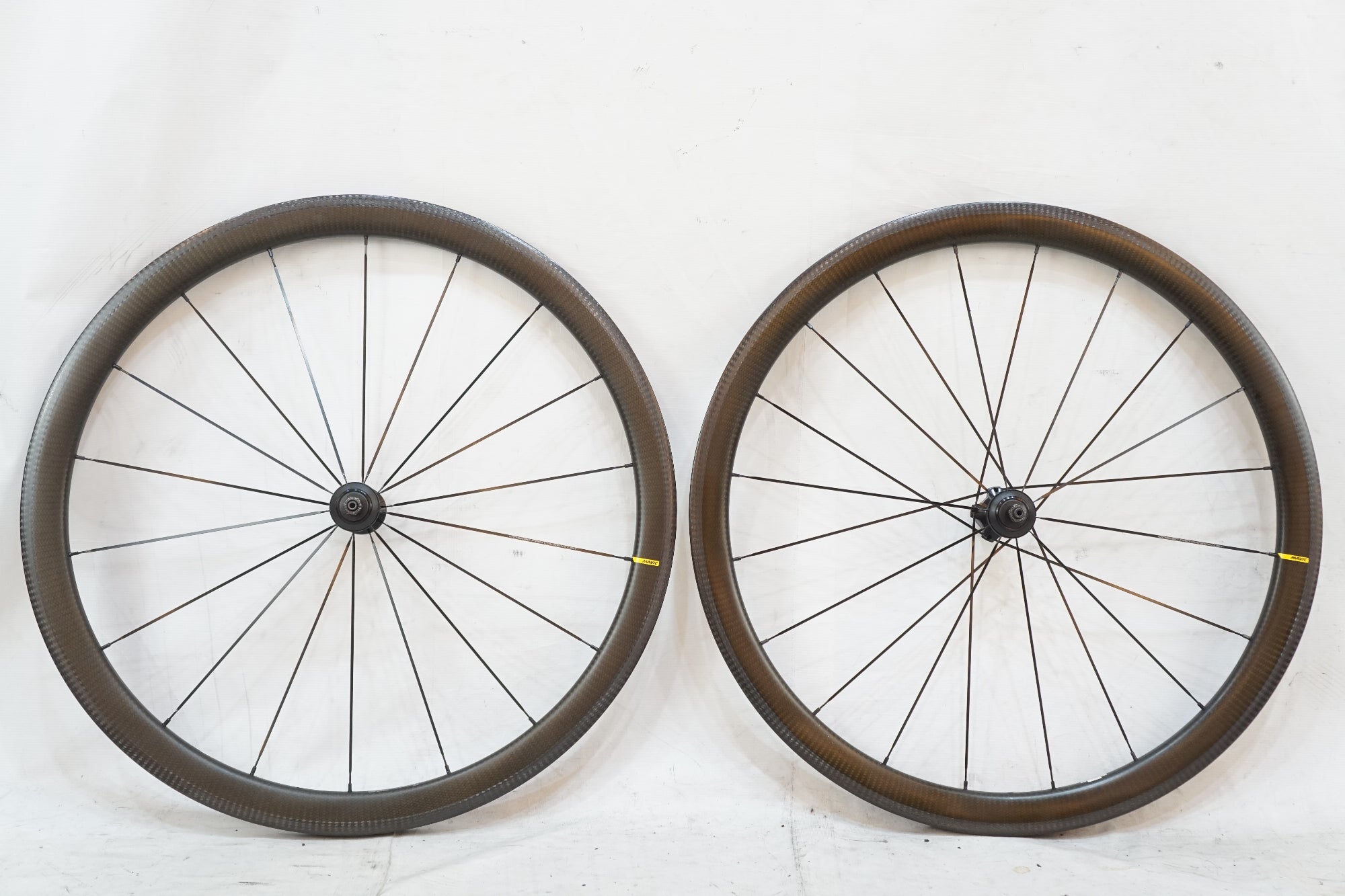 MAVIC 「マビック」 COSMIC PRO CARBON UST シマノ11速 ホイールセット