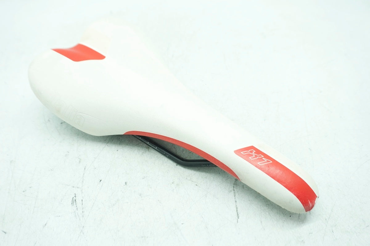 SELLE ITALIA 「セライタリア」 X1 サドル / 大阪門真店