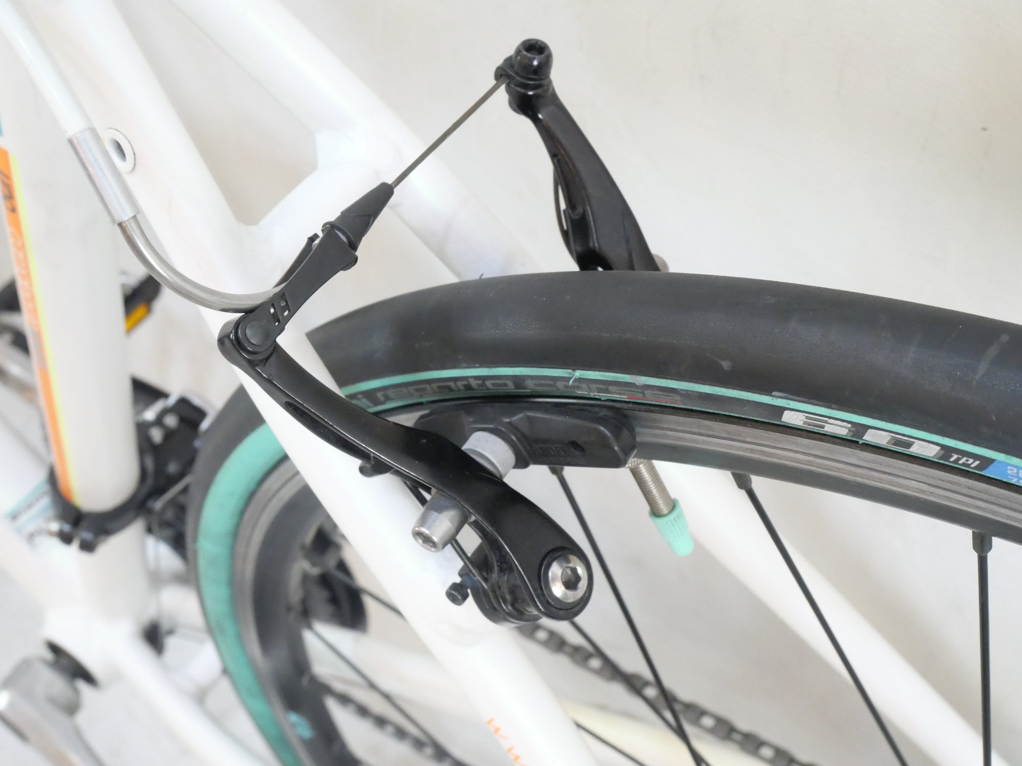 BIANCHI 「ビアンキ」 C-SPORT1 2016年モデル クロスバイク / バイチャリ浦和ベース