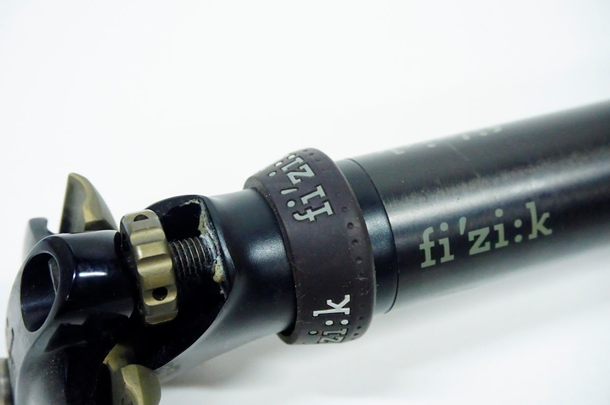 FIZIK 「フィジーク」 CYRANO CARBON Φ31.6 330mm シートポスト / 名古屋大須店